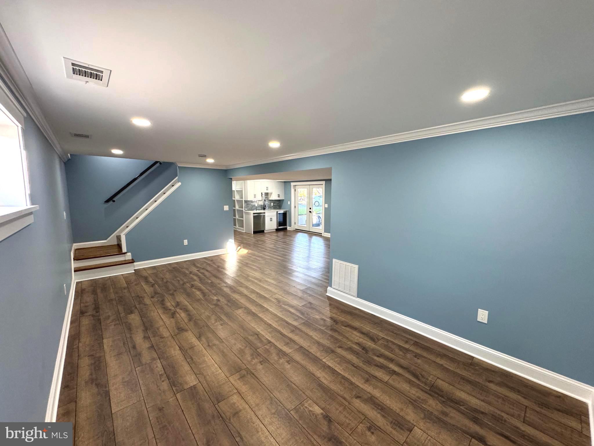 CLARKSBURG OUTSIDE - Residential