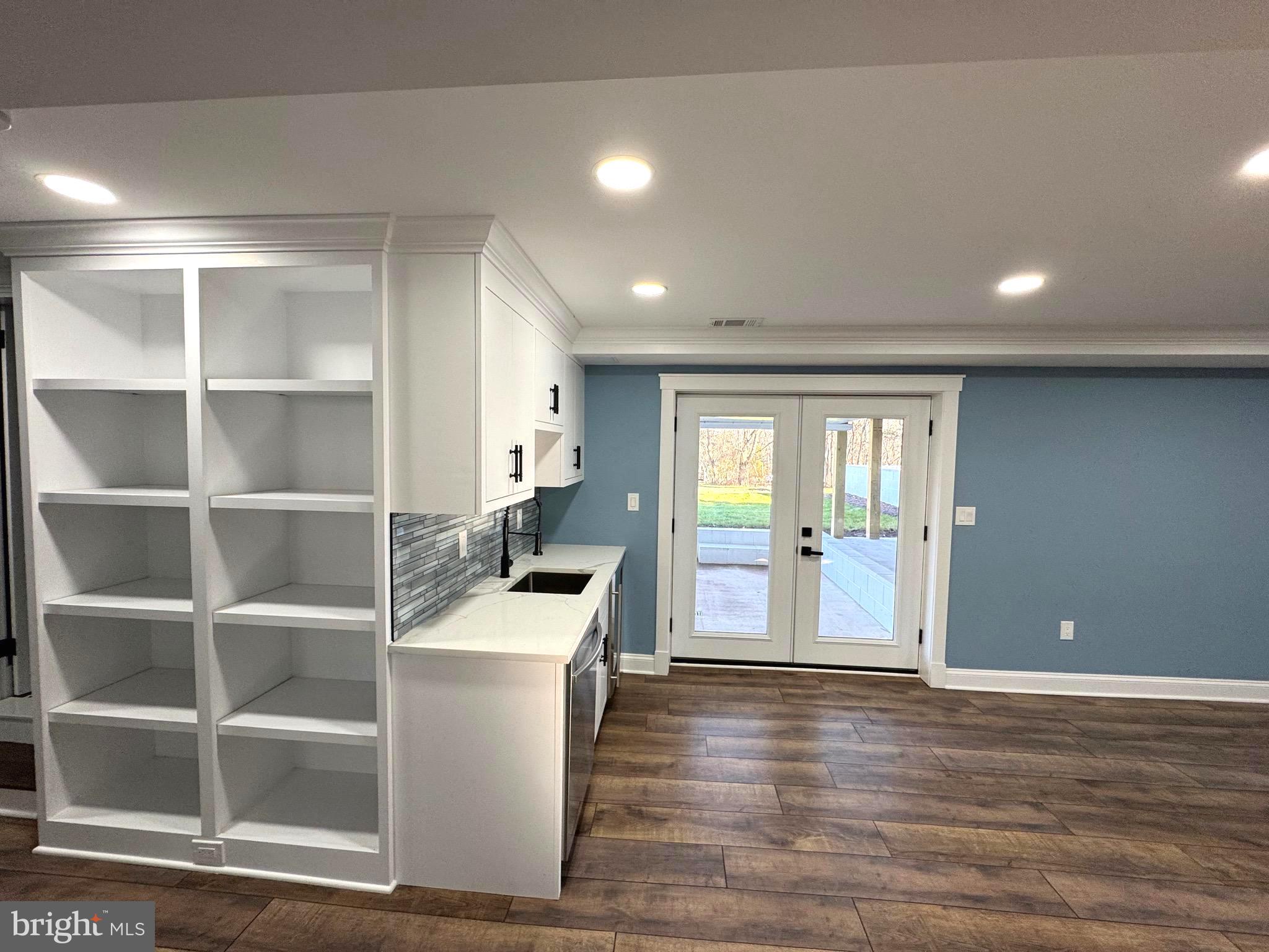 CLARKSBURG OUTSIDE - Residential