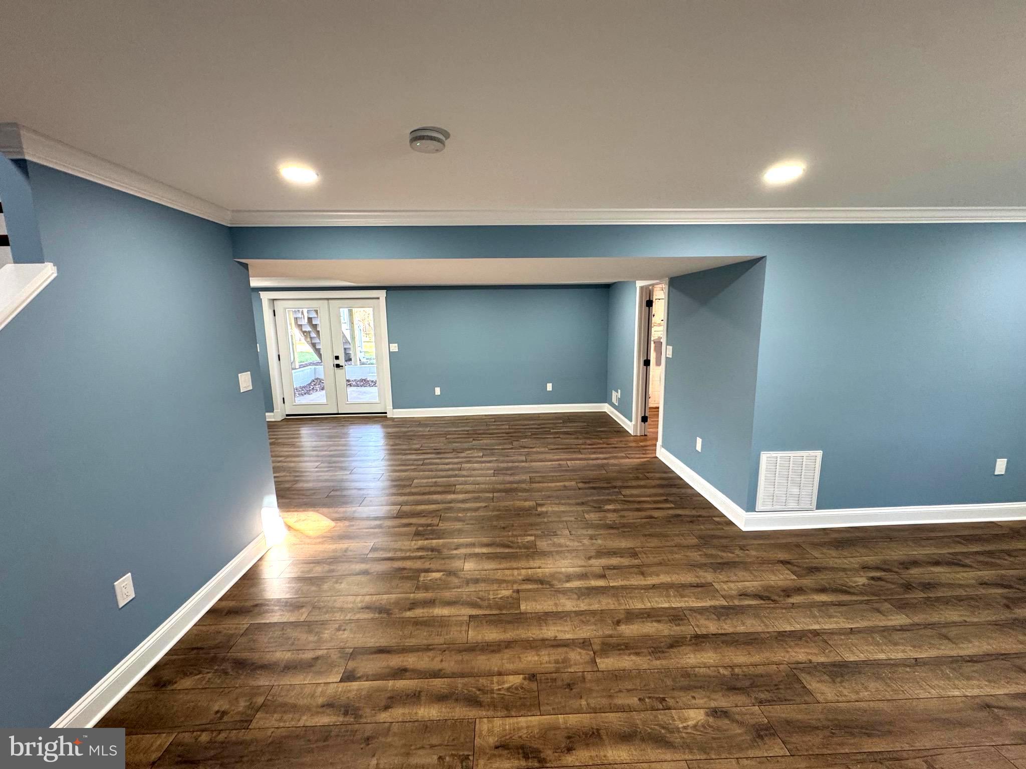 CLARKSBURG OUTSIDE - Residential