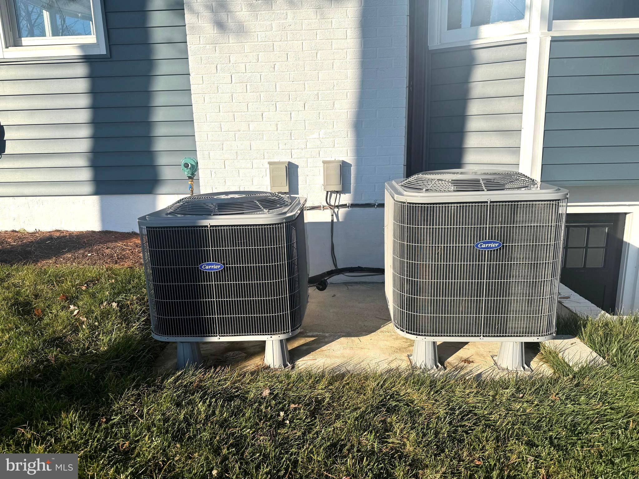 CLARKSBURG OUTSIDE - Residential