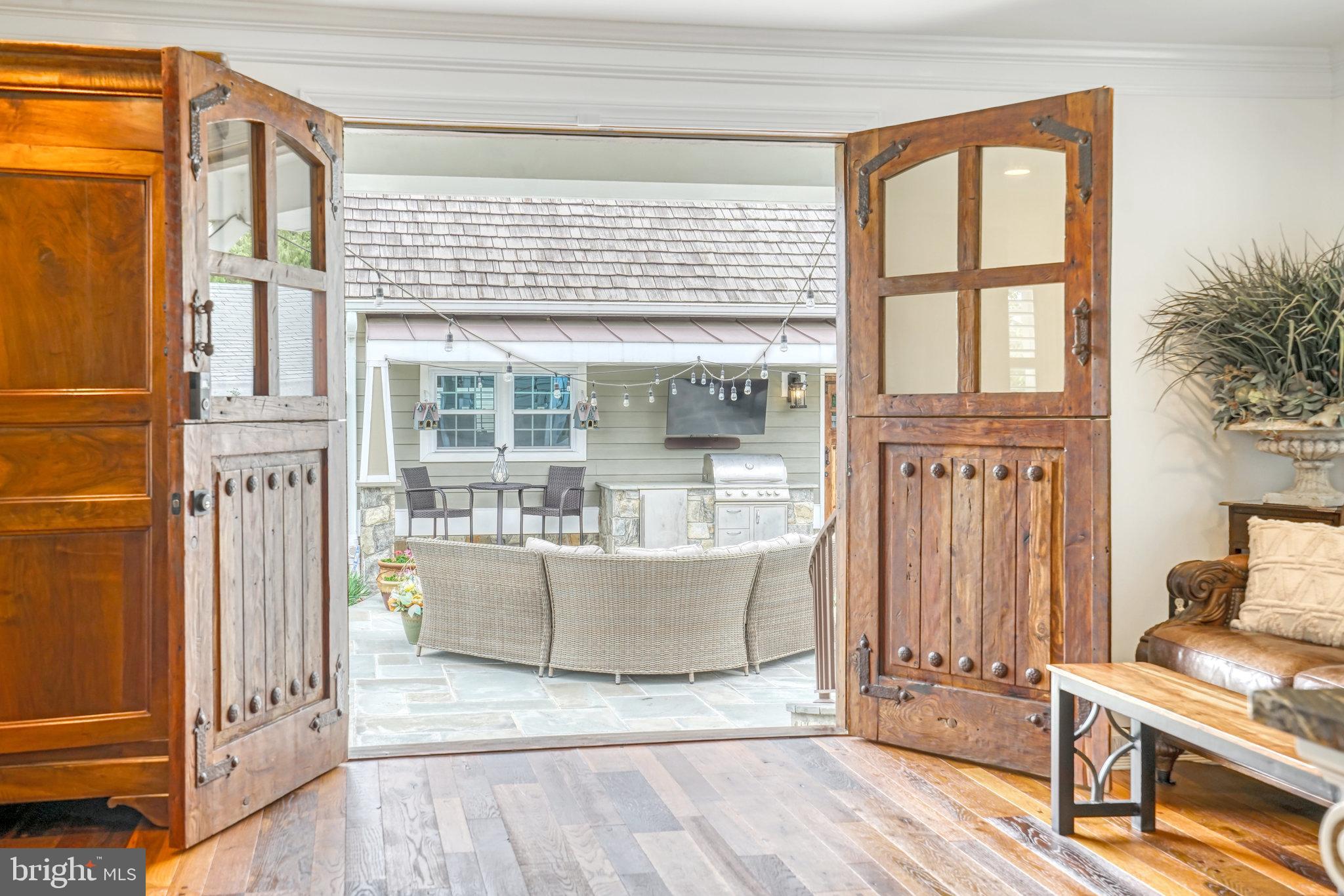 DOUGLAS PARK - Residential