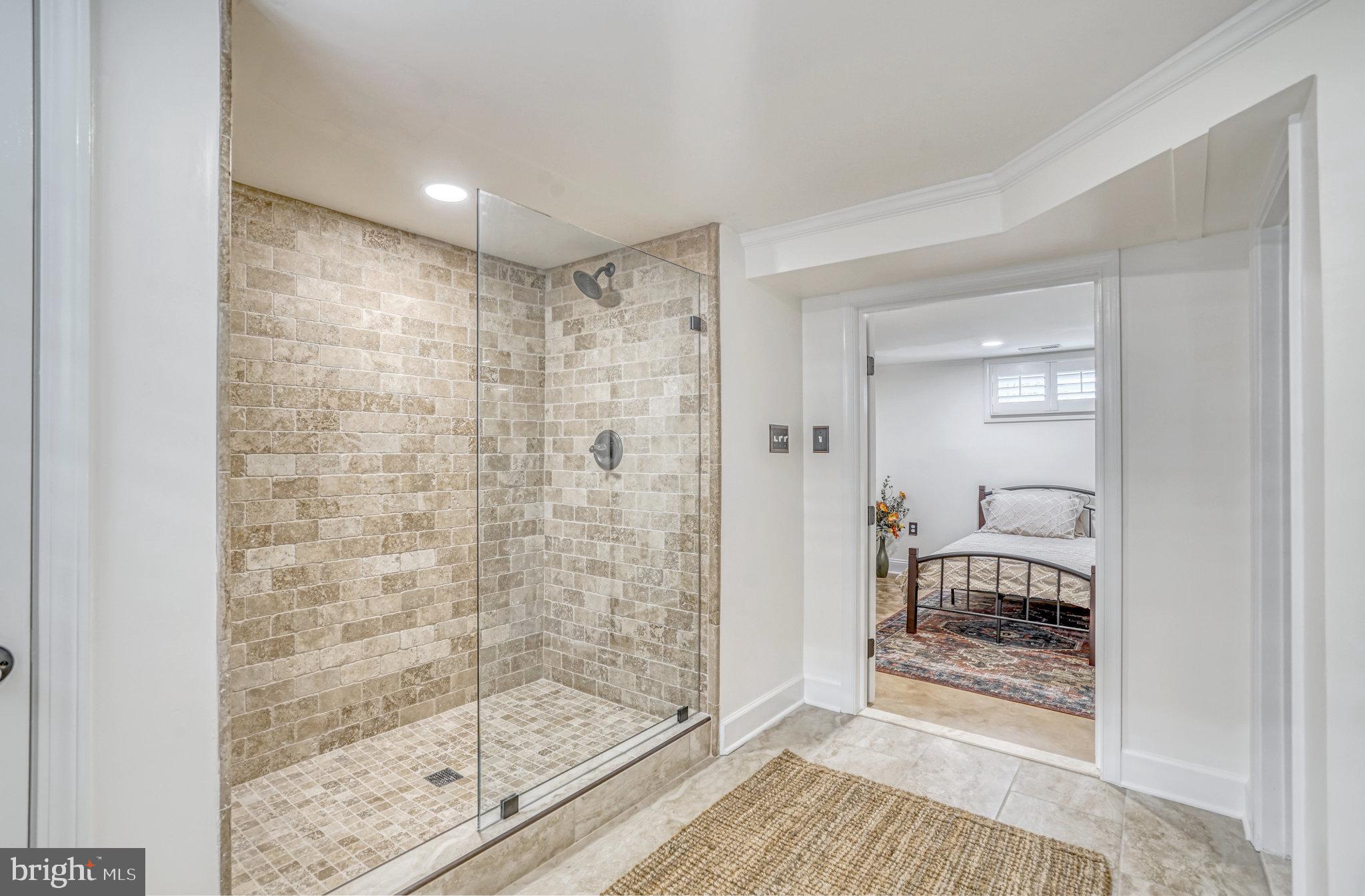 DOUGLAS PARK - Residential