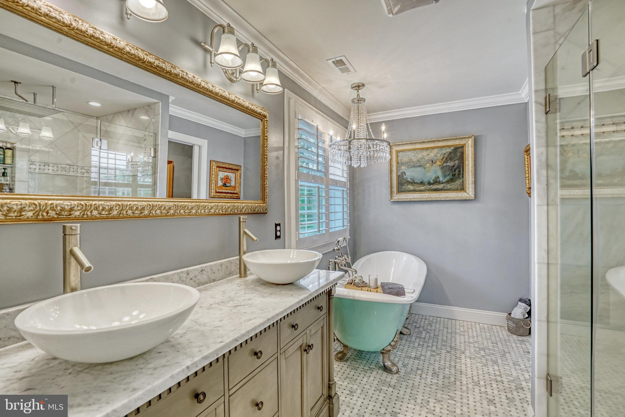 DOUGLAS PARK - Residential