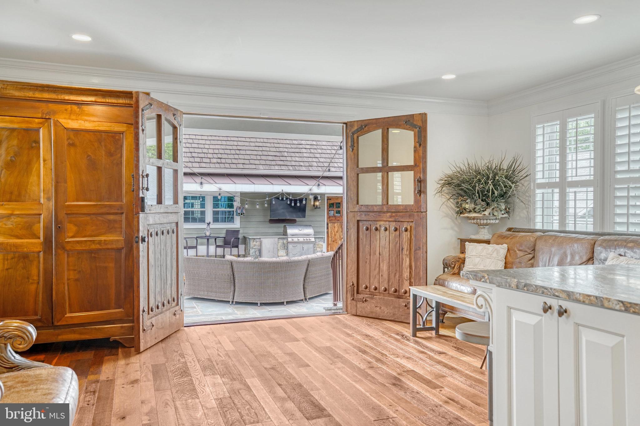 DOUGLAS PARK - Residential