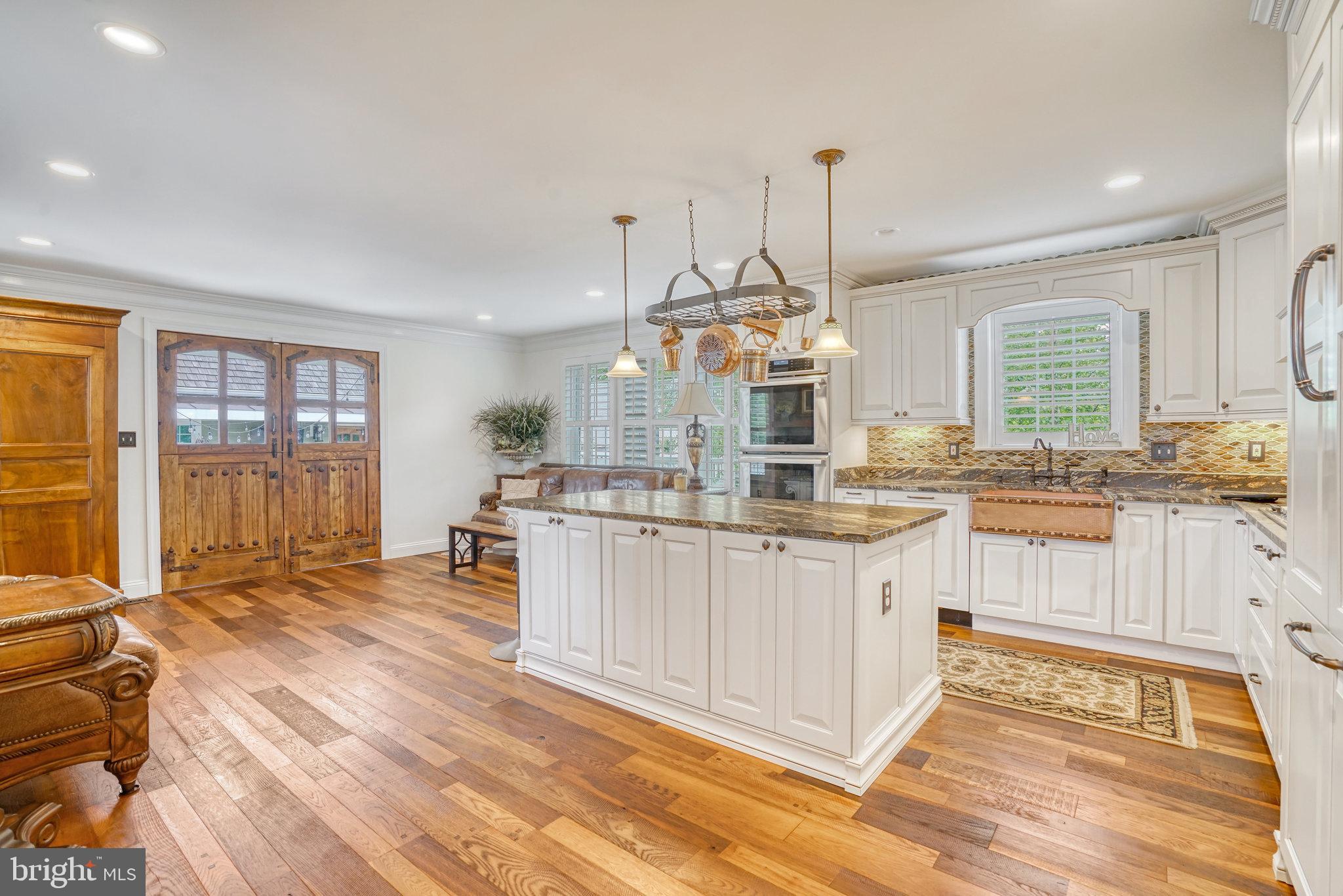 DOUGLAS PARK - Residential