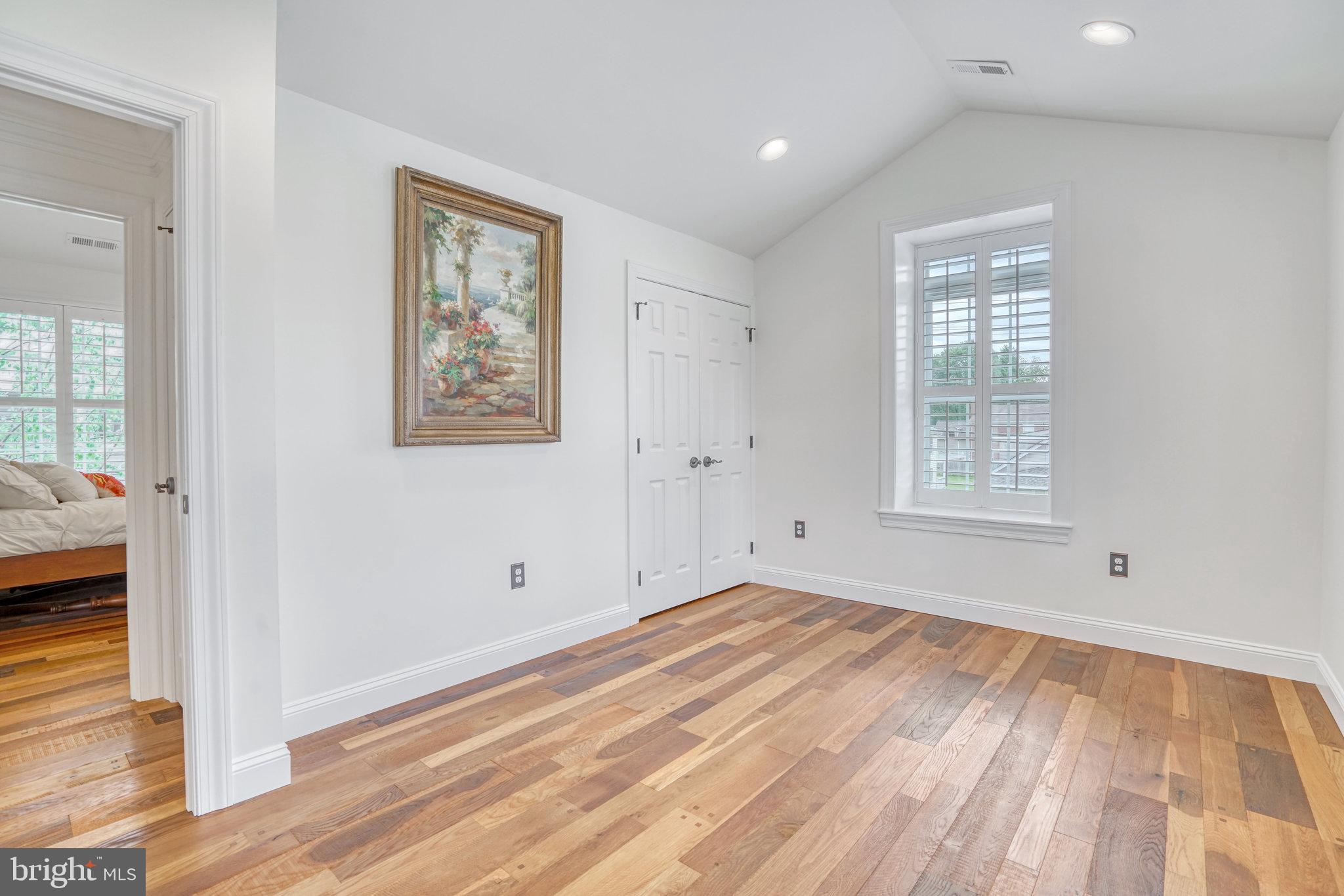 DOUGLAS PARK - Residential