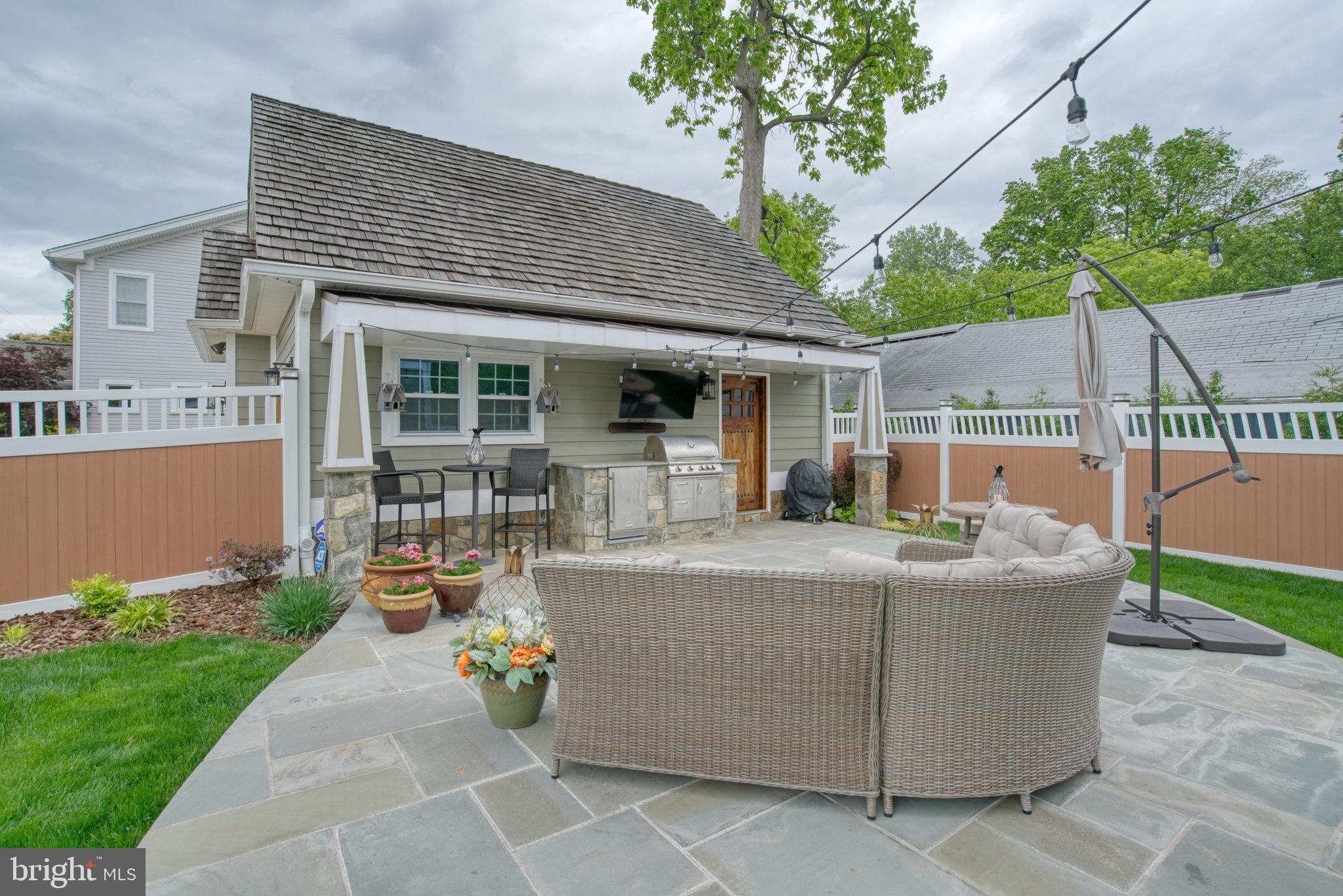 DOUGLAS PARK - Residential