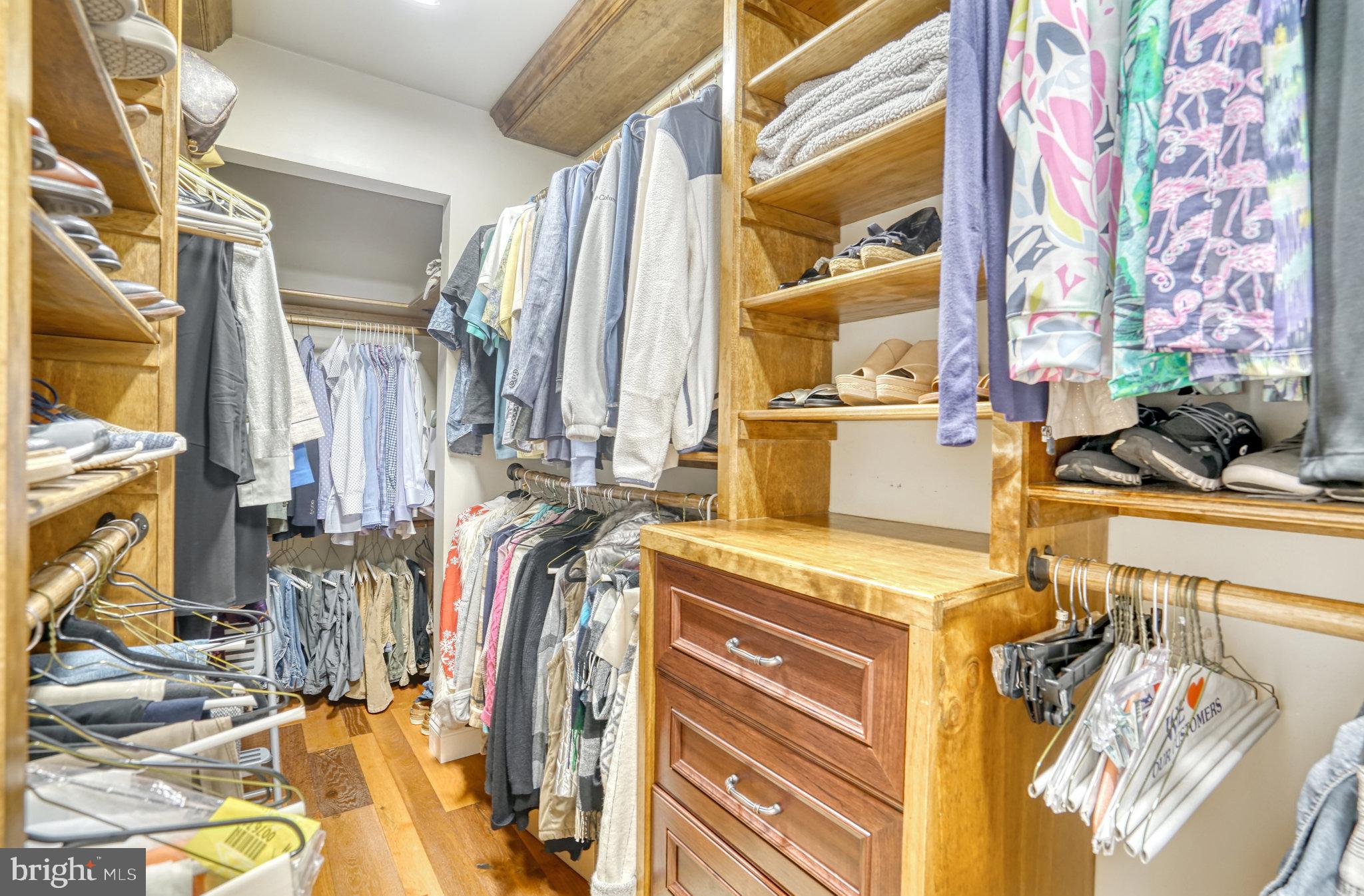 DOUGLAS PARK - Residential