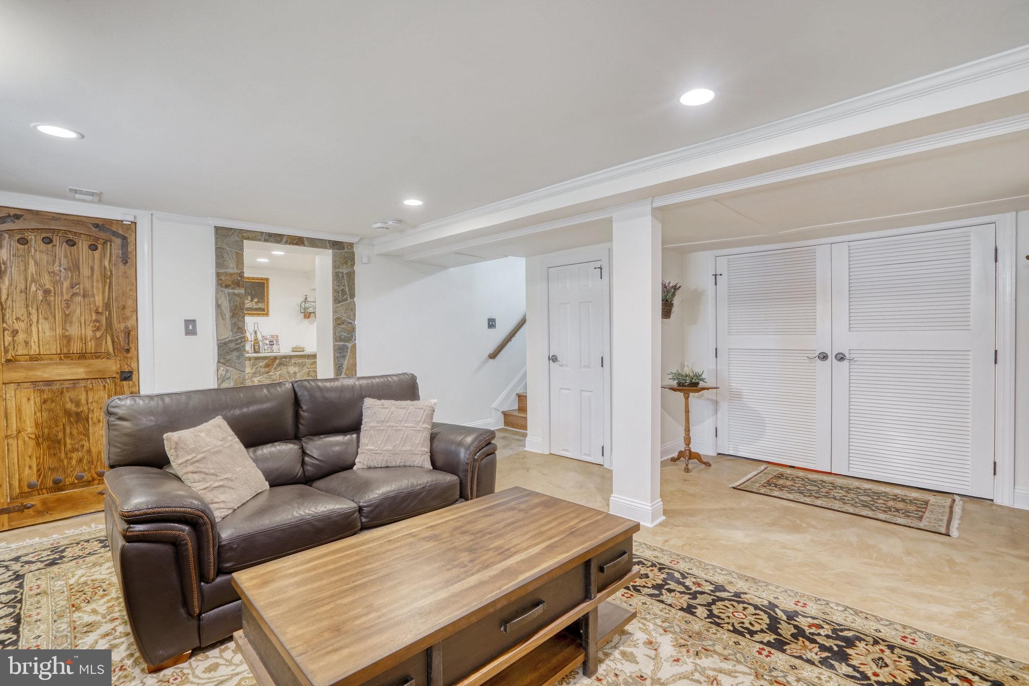 DOUGLAS PARK - Residential