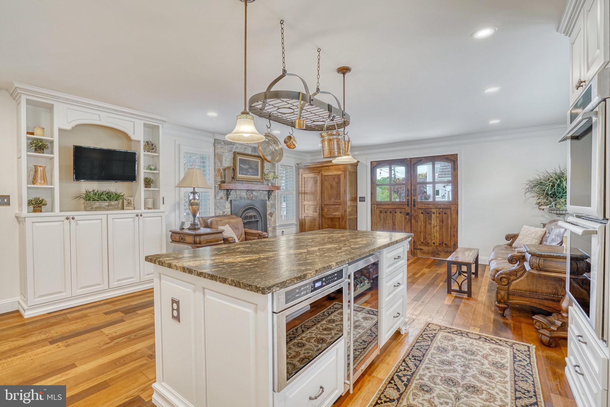 DOUGLAS PARK - Residential