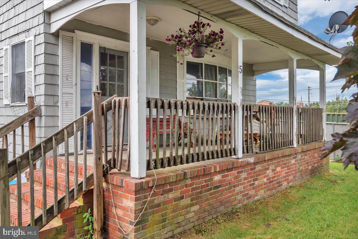 5 IRVIN AVENUE