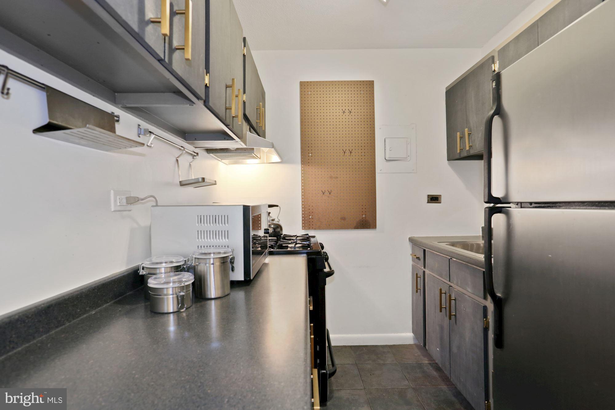 WEST END - Residential Lease
