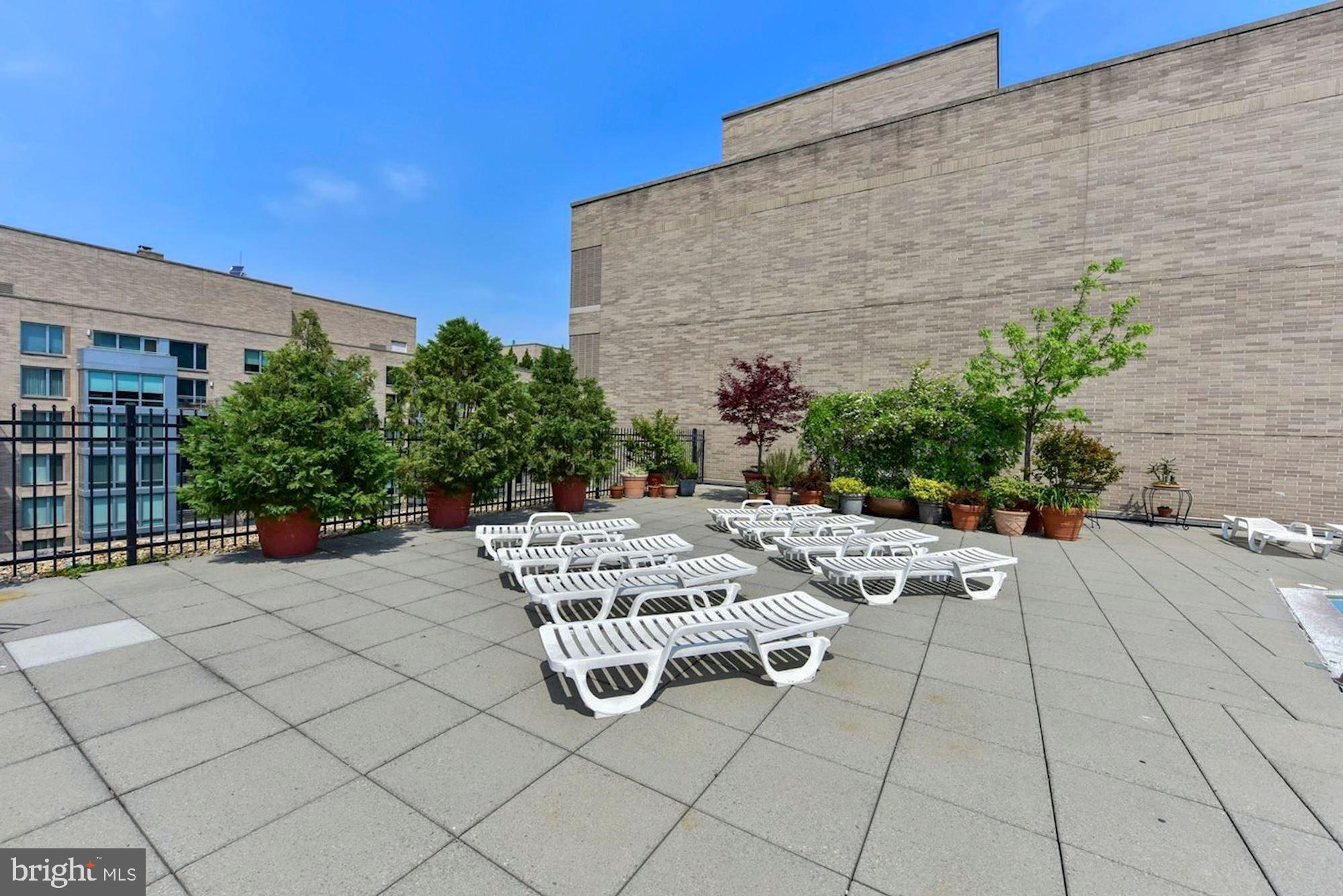 WEST END - Residential Lease