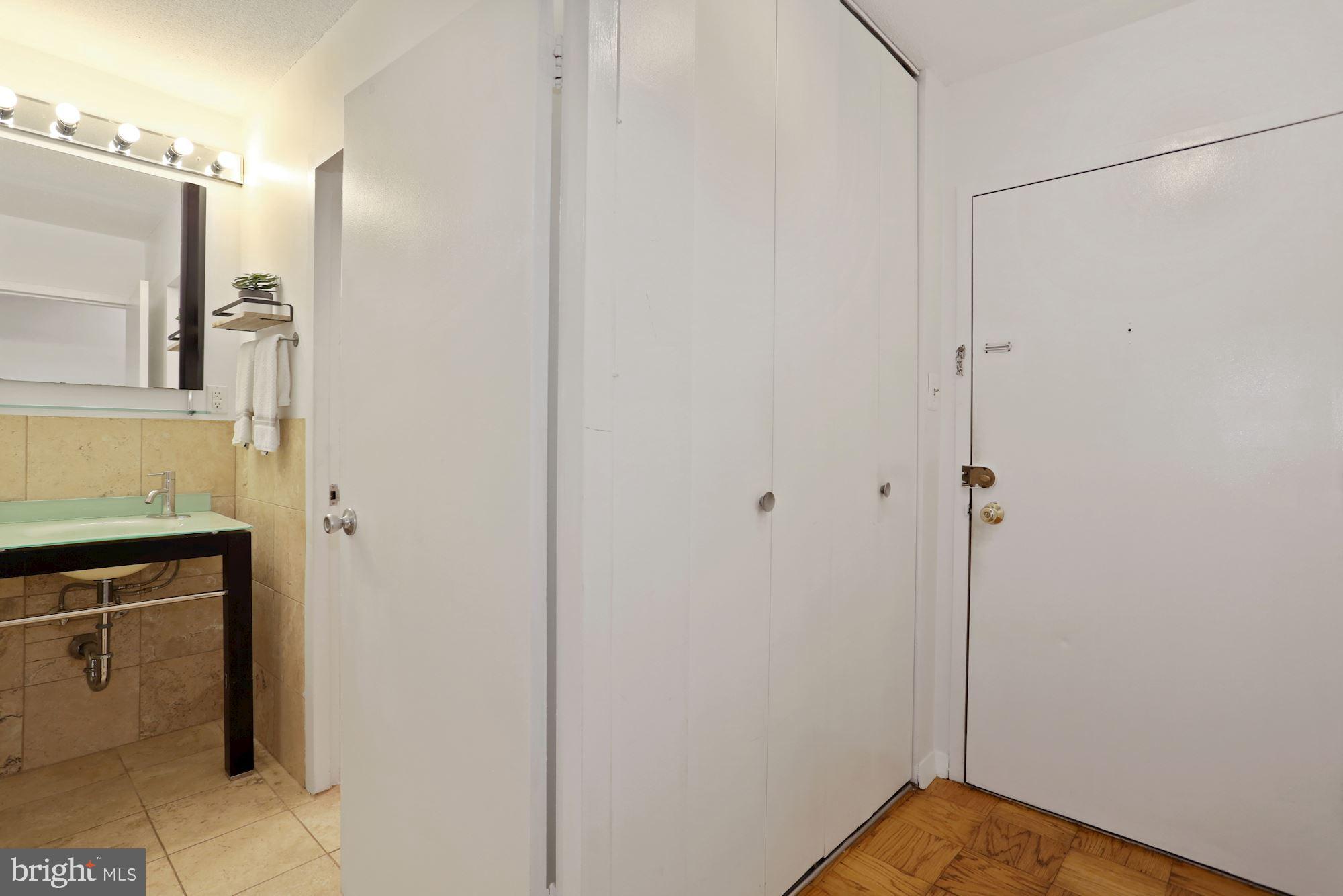 WEST END - Residential Lease