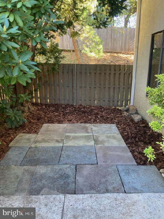 PINE CREST - Residential