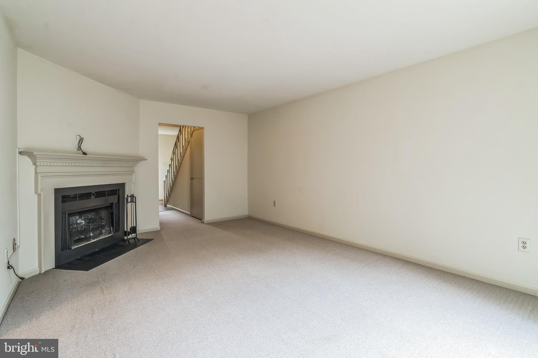 PINE CREST - Residential