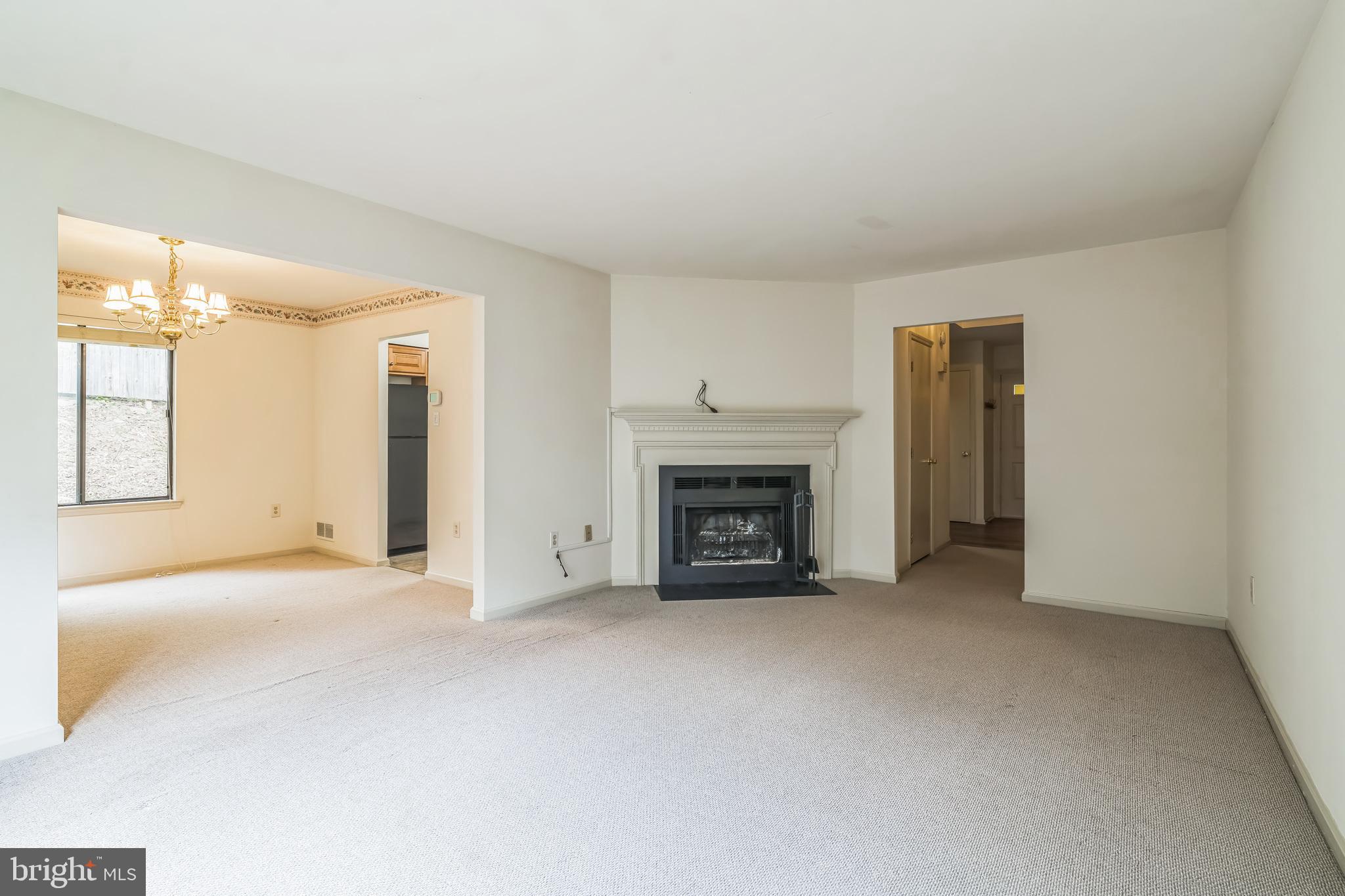 PINE CREST - Residential