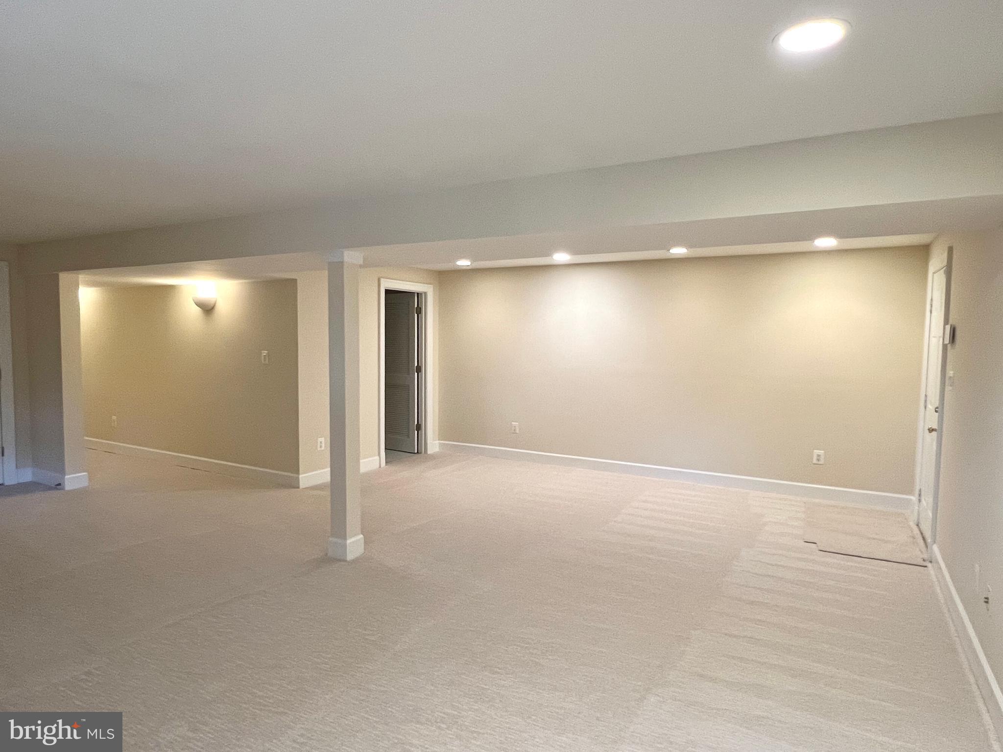 SALONA VILLAGE - Residential Lease