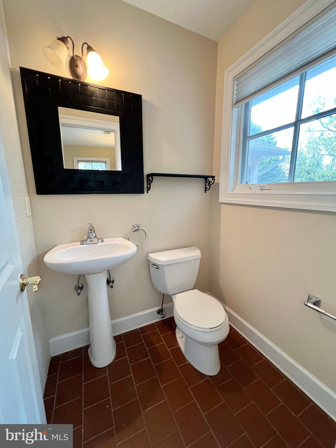 SALONA VILLAGE - Residential Lease