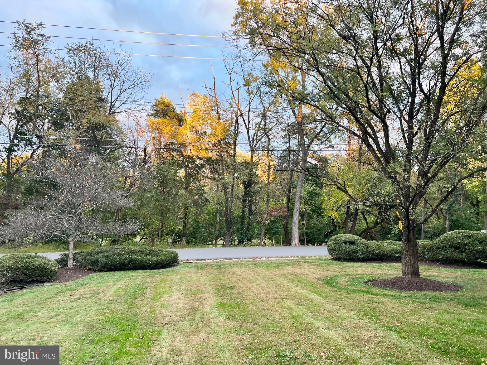 SALONA VILLAGE - Residential Lease