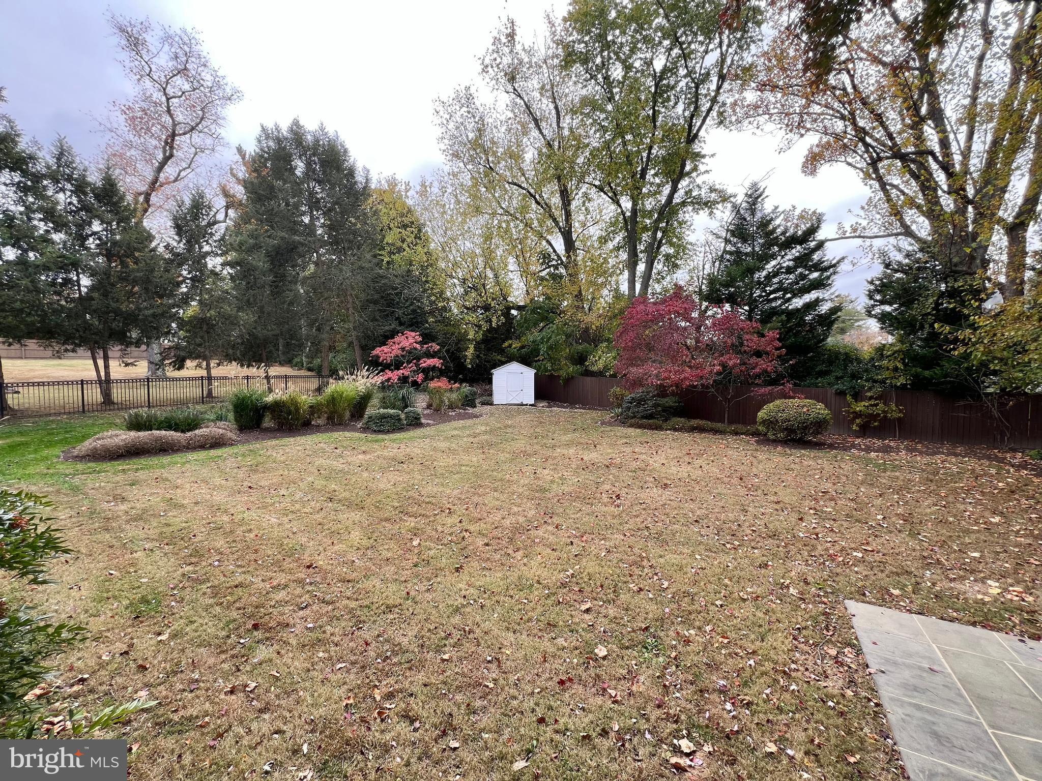 SALONA VILLAGE - Residential Lease