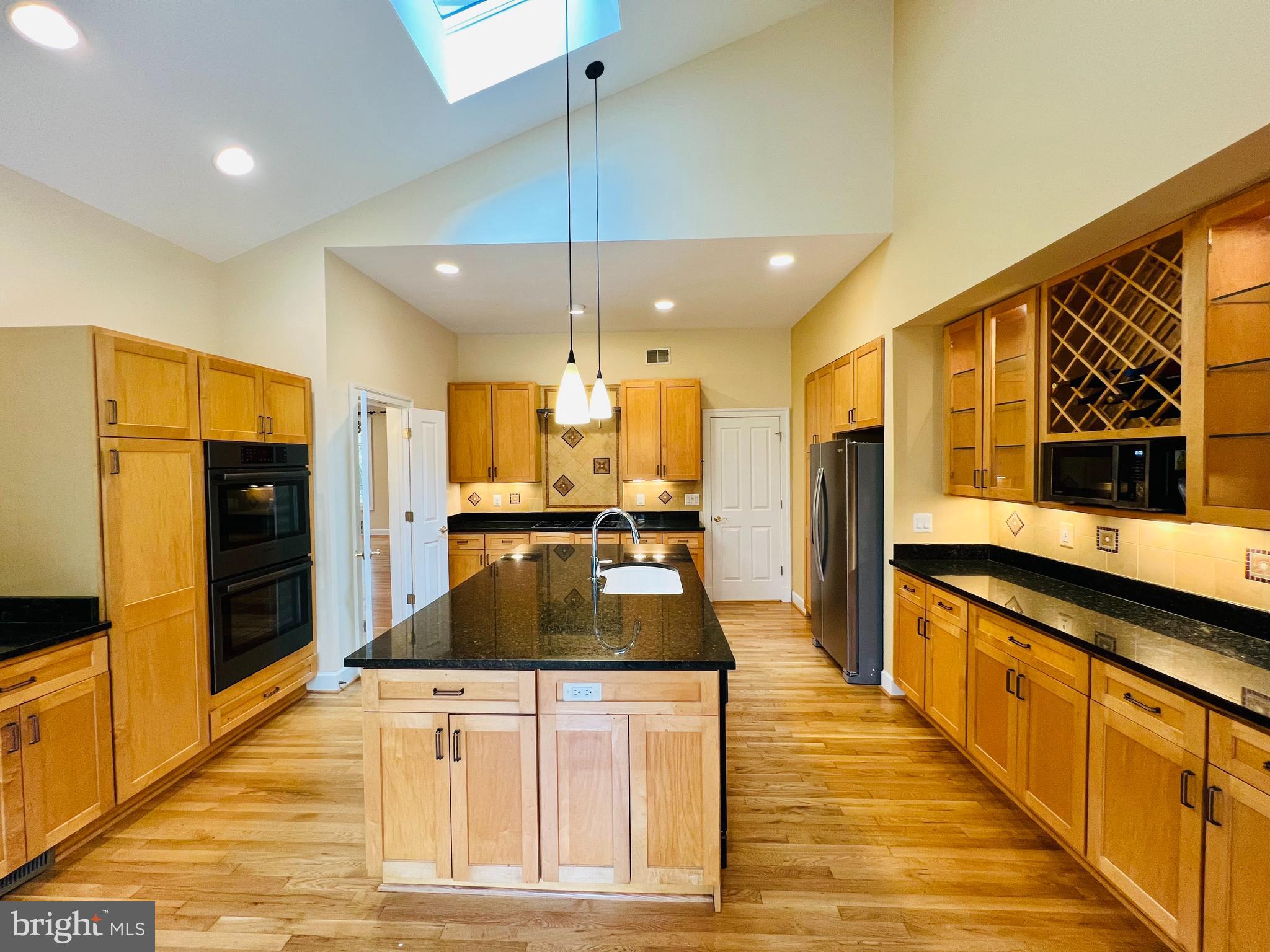 SALONA VILLAGE - Residential Lease