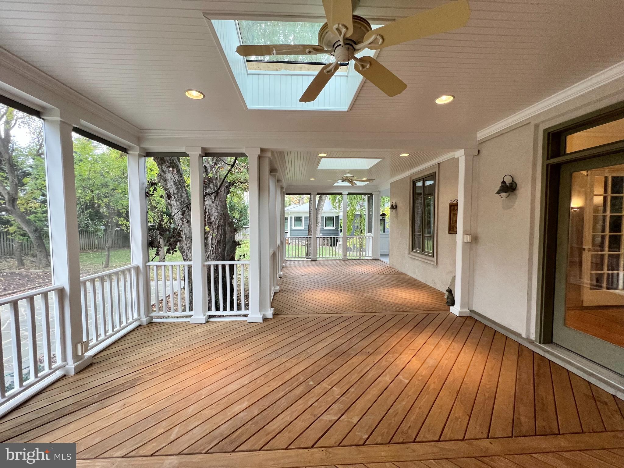 SALONA VILLAGE - Residential Lease