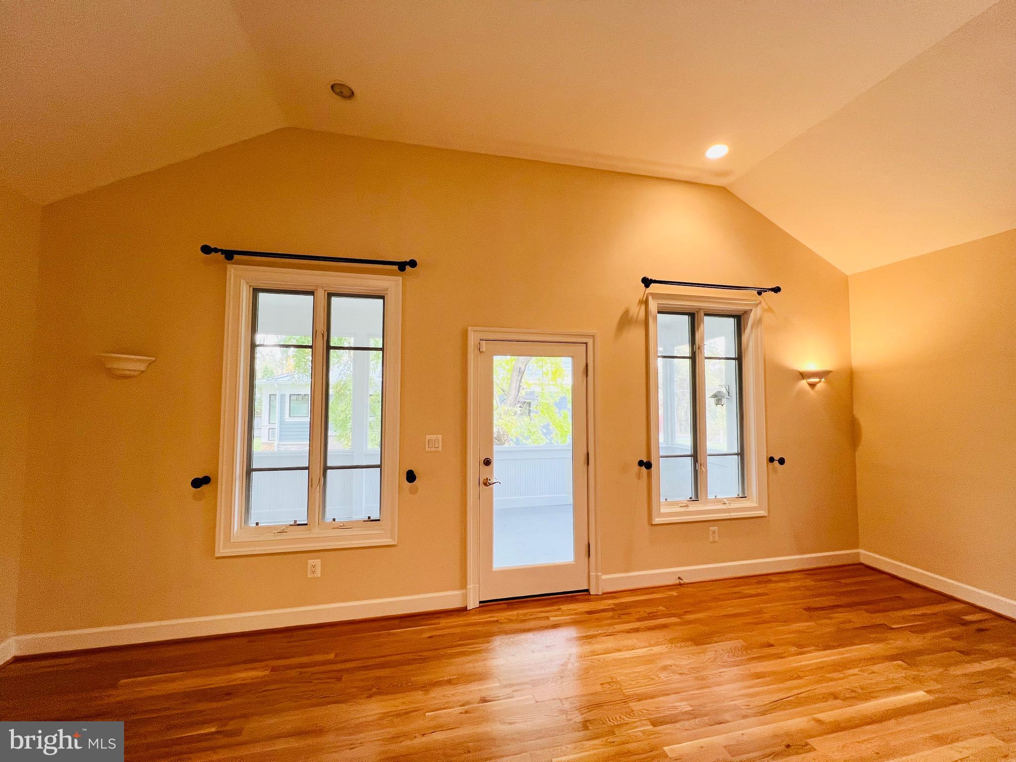 SALONA VILLAGE - Residential Lease