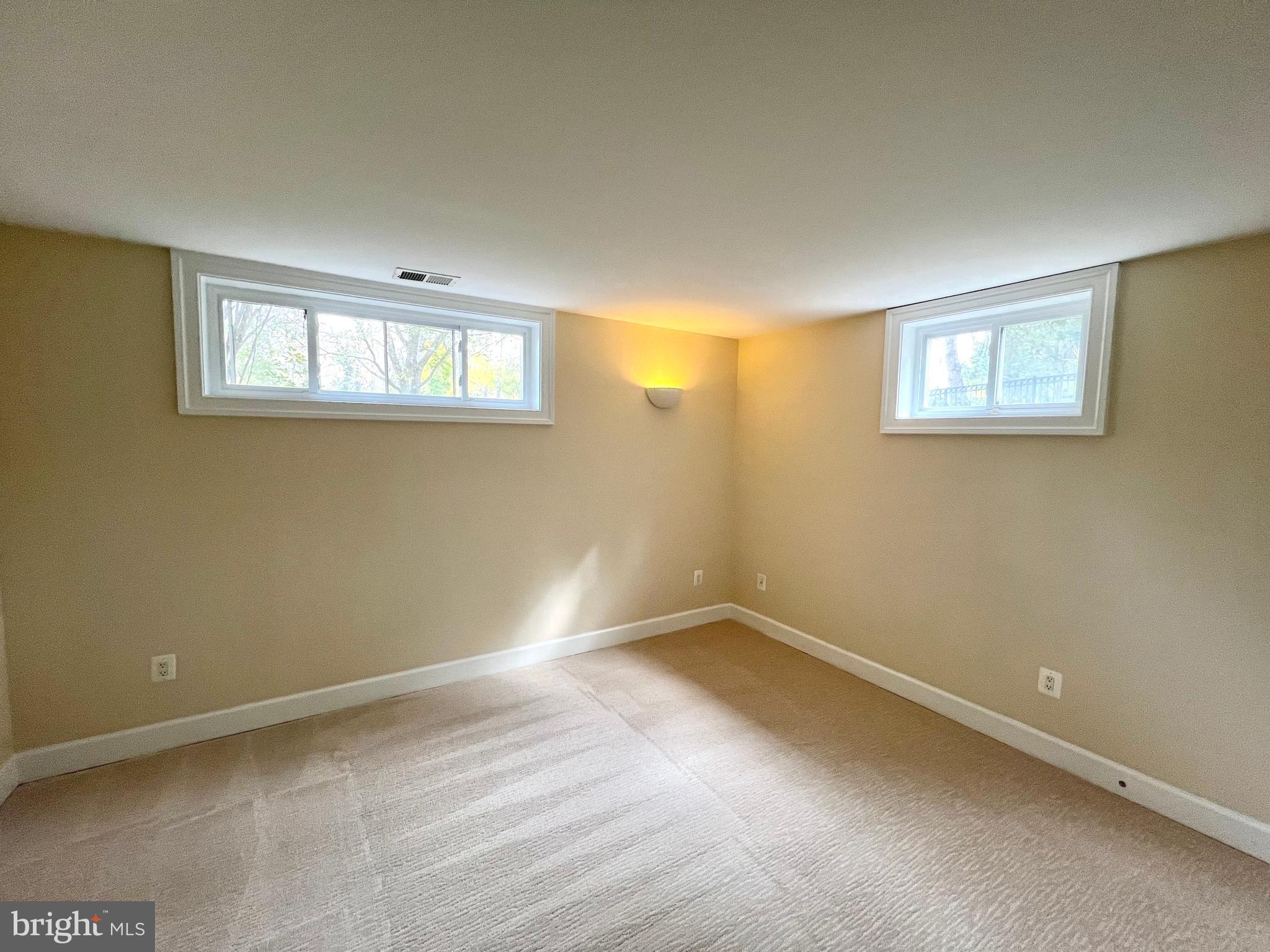 SALONA VILLAGE - Residential Lease