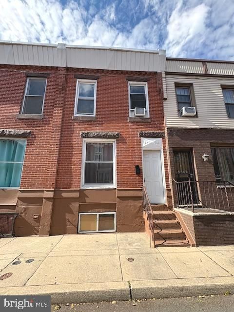 2422 S MARSHALL STREET PHILADELPHIA PA 19148
