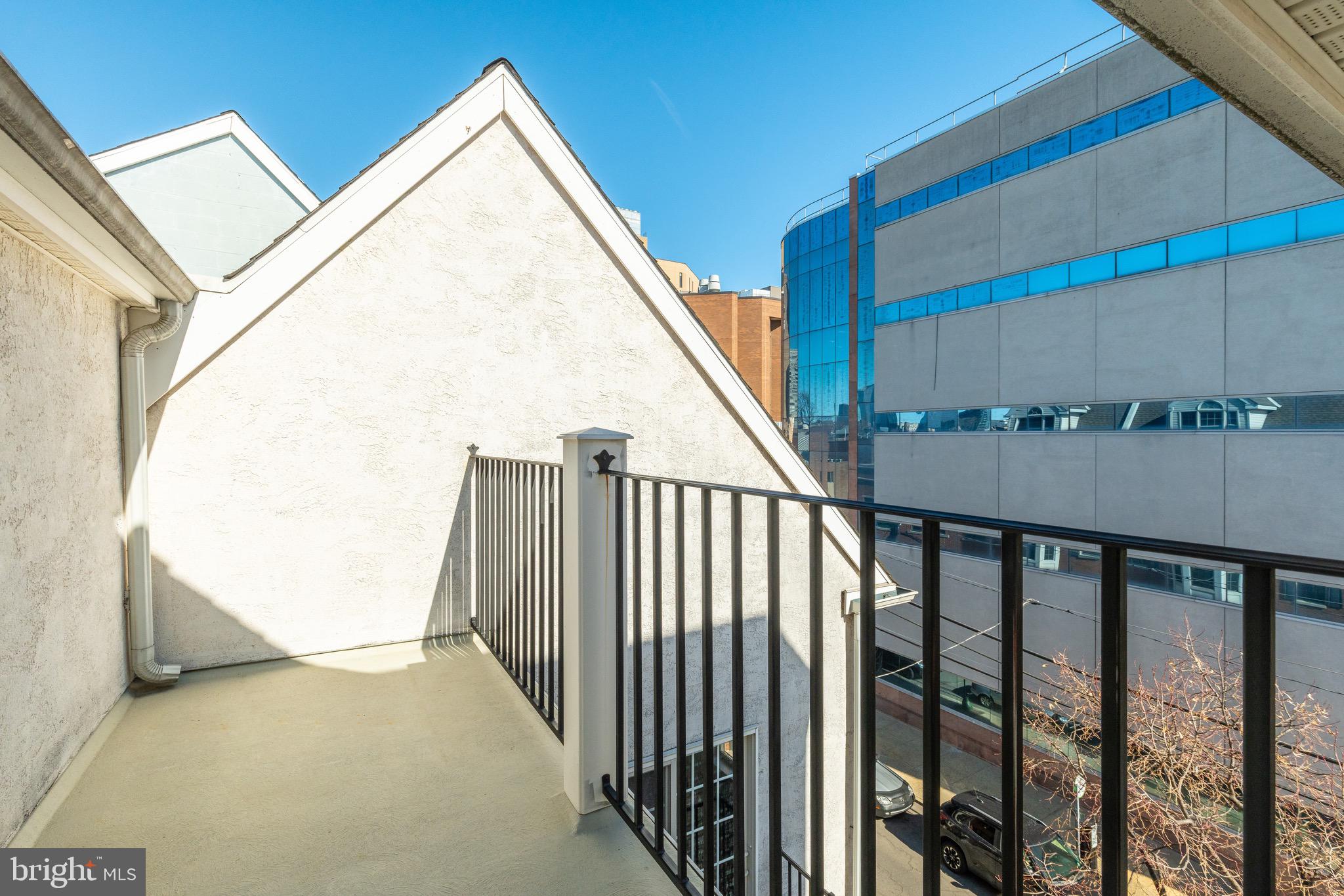 GRADUATE HOSPITAL - Residential