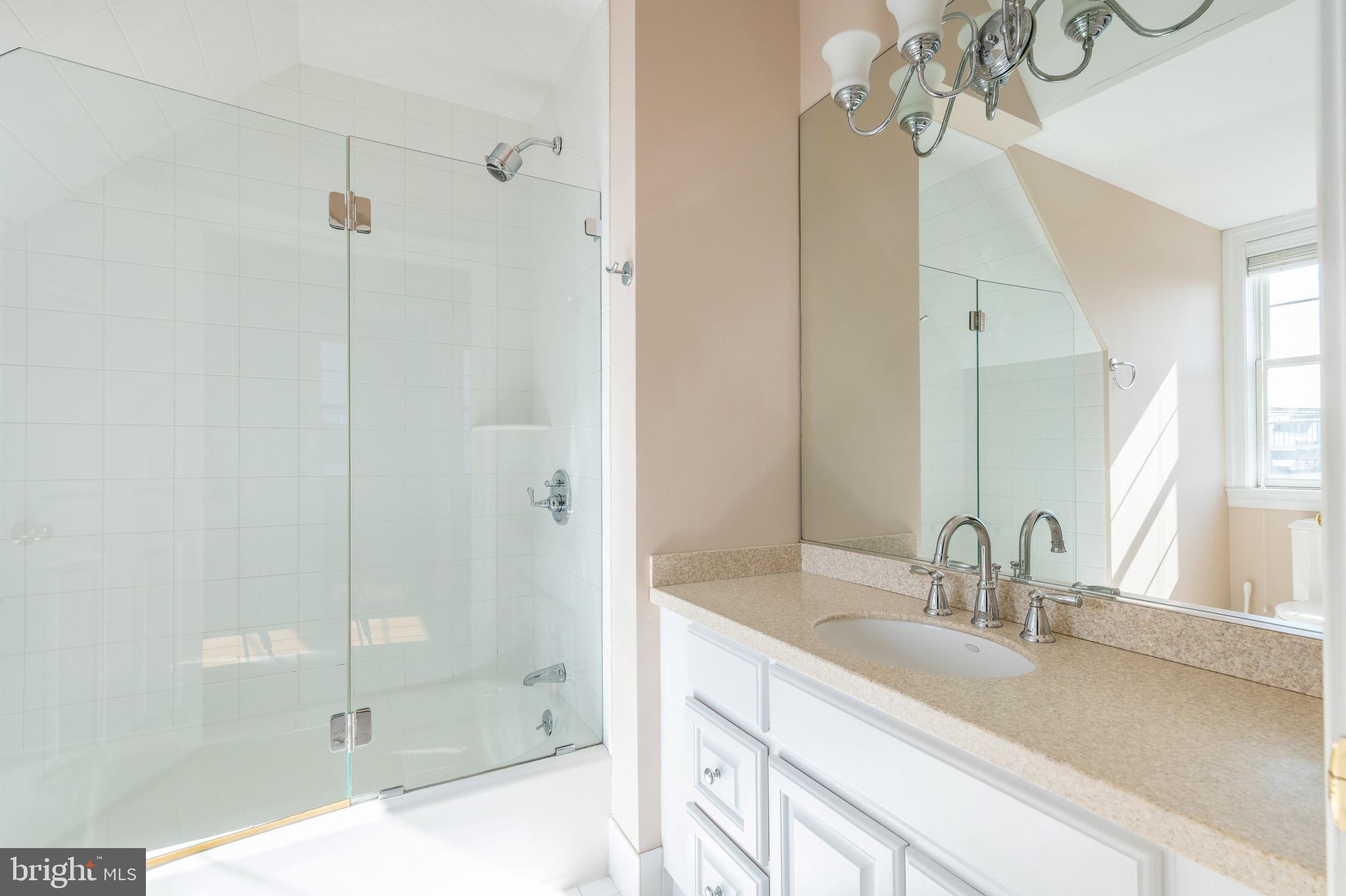 GRADUATE HOSPITAL - Residential