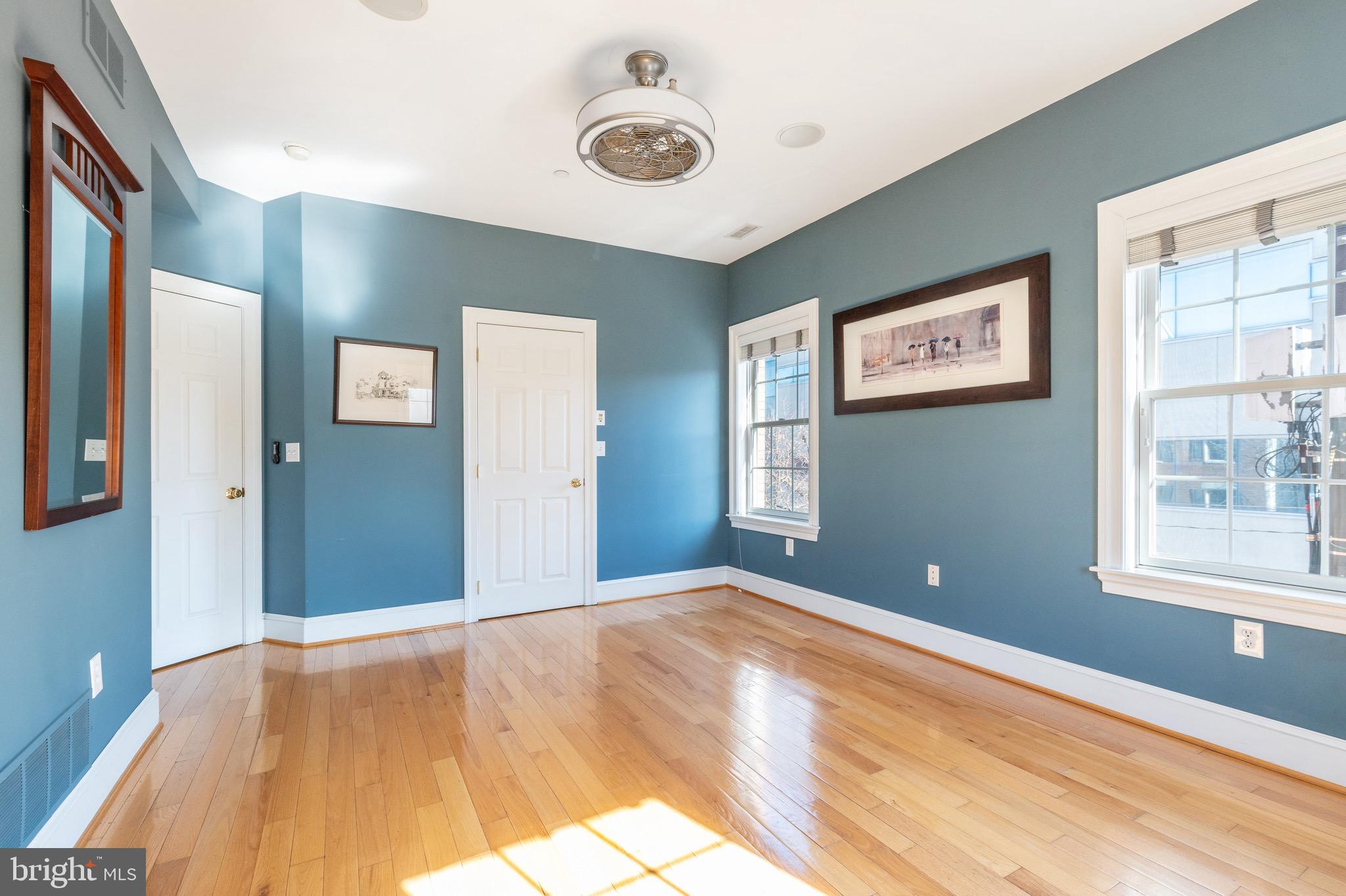 GRADUATE HOSPITAL - Residential