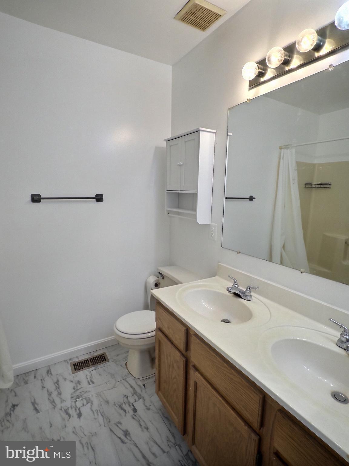 MEADOWS AT WHITE OAK - Residential