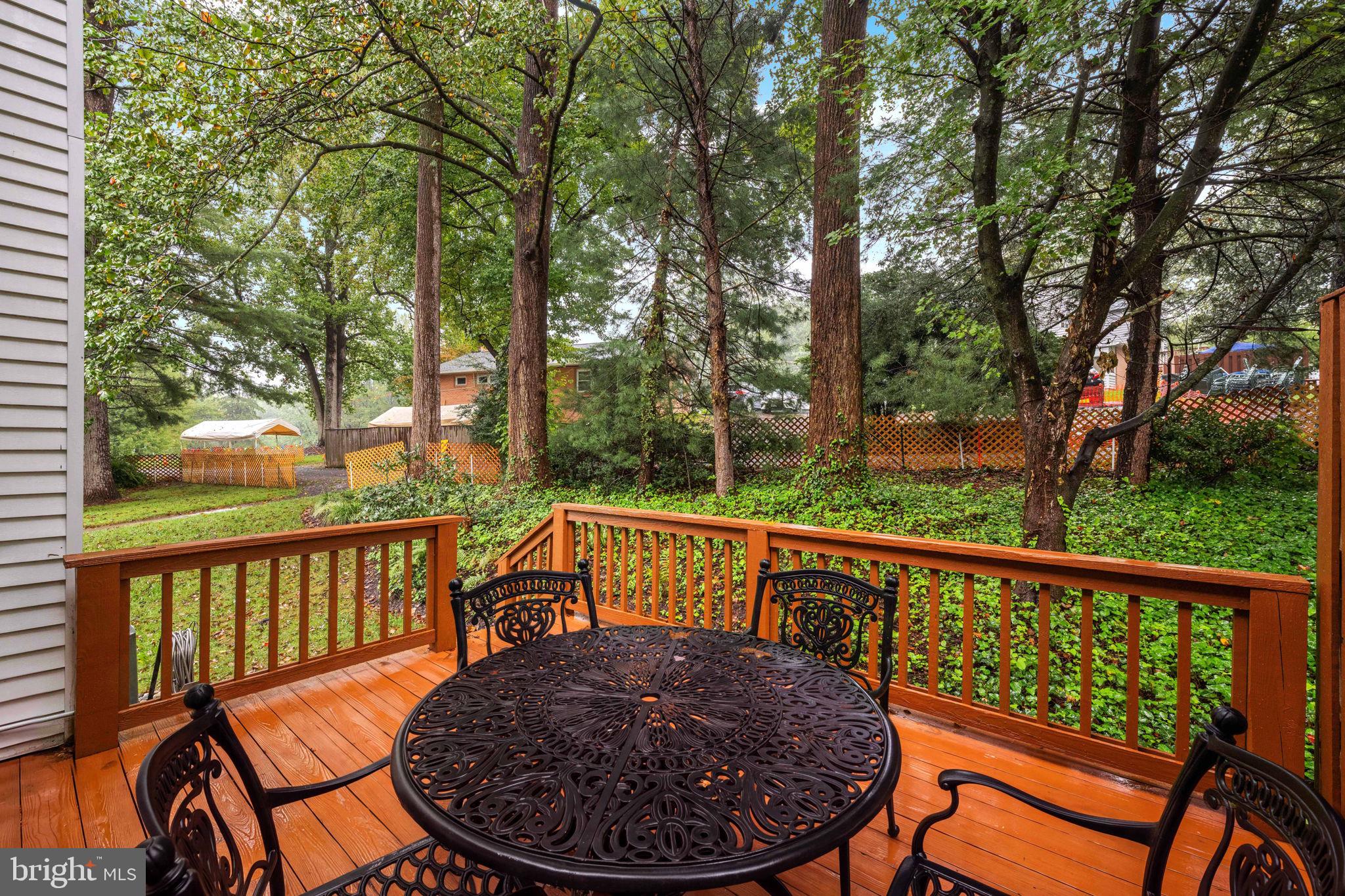 10046 BEACON POND LANE