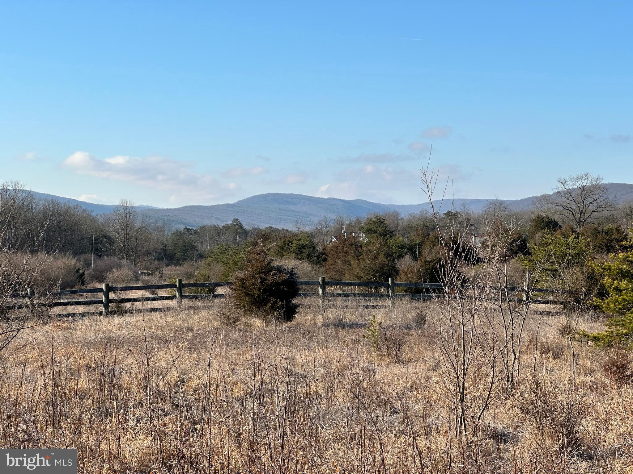 DILLONS RIDGE - Land