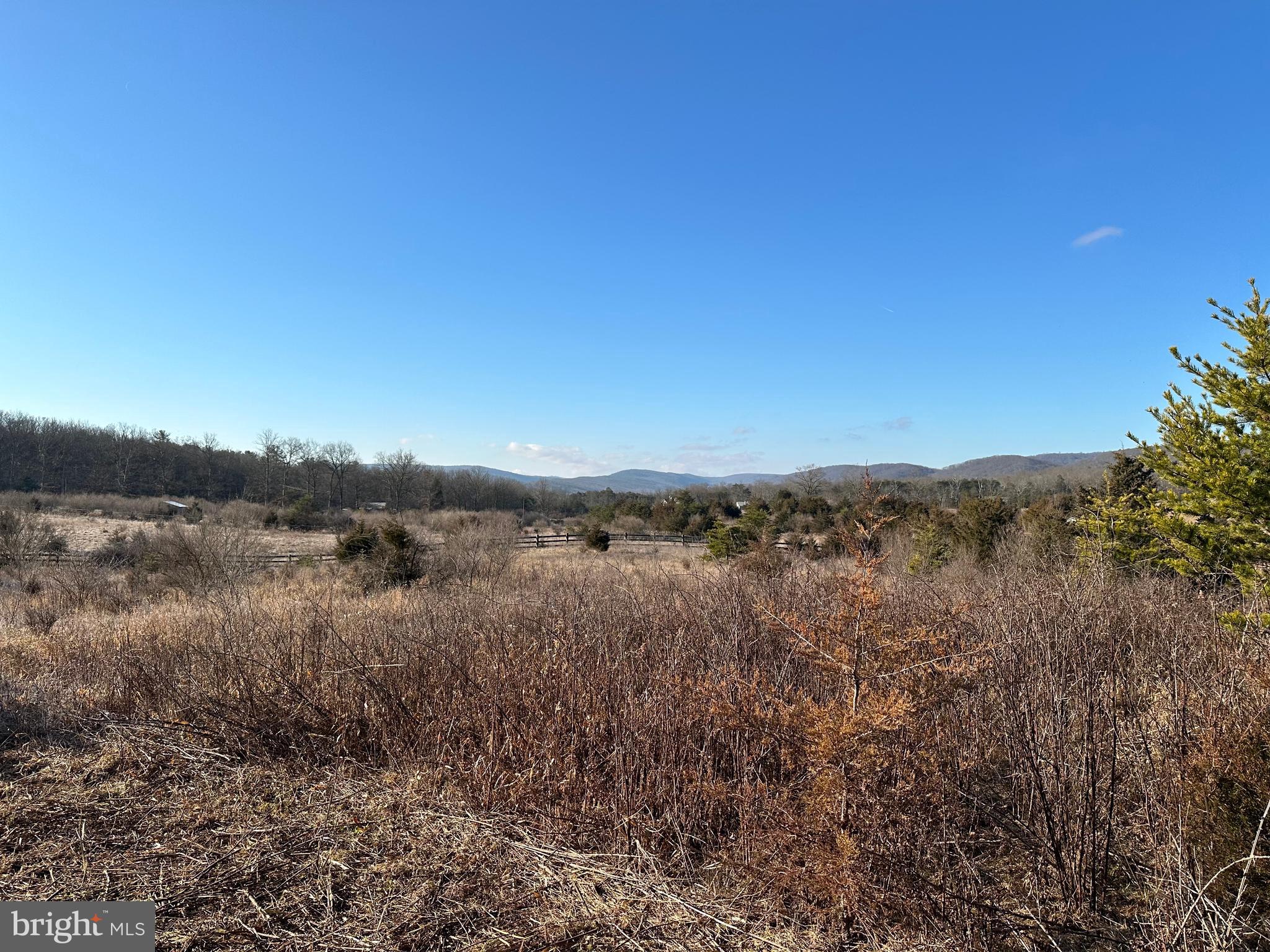 DILLONS RIDGE - Land