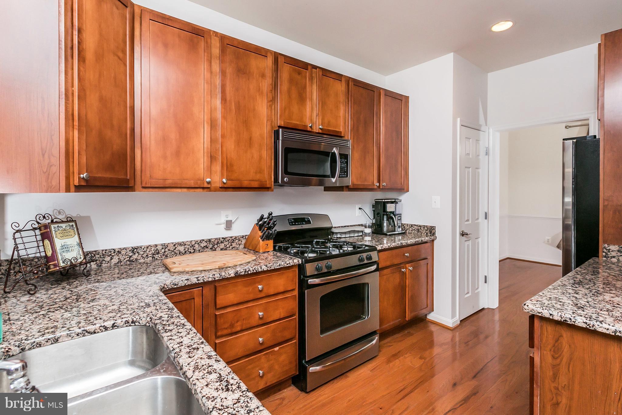 LOCUST POINT - Residential