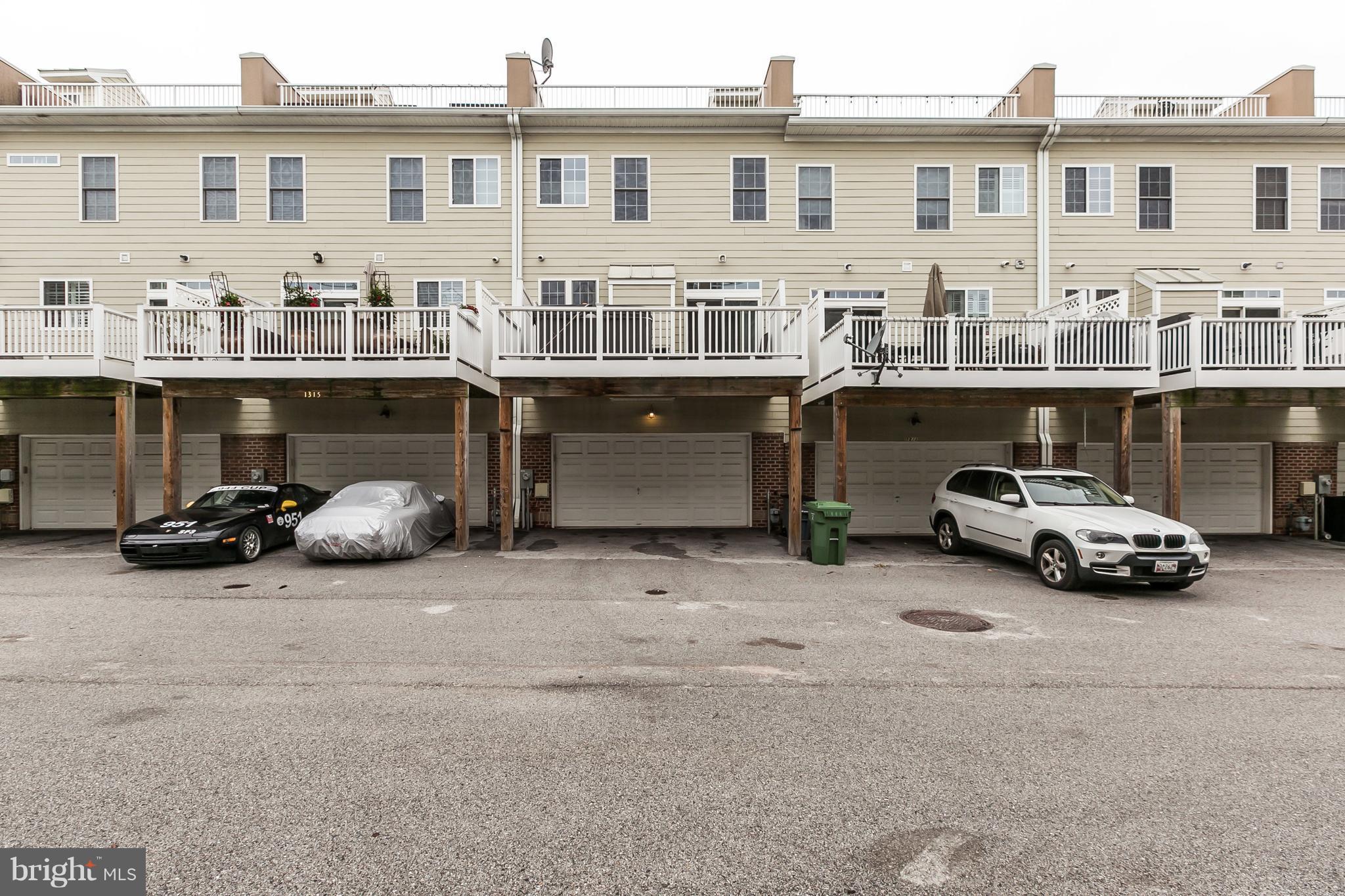 LOCUST POINT - Residential