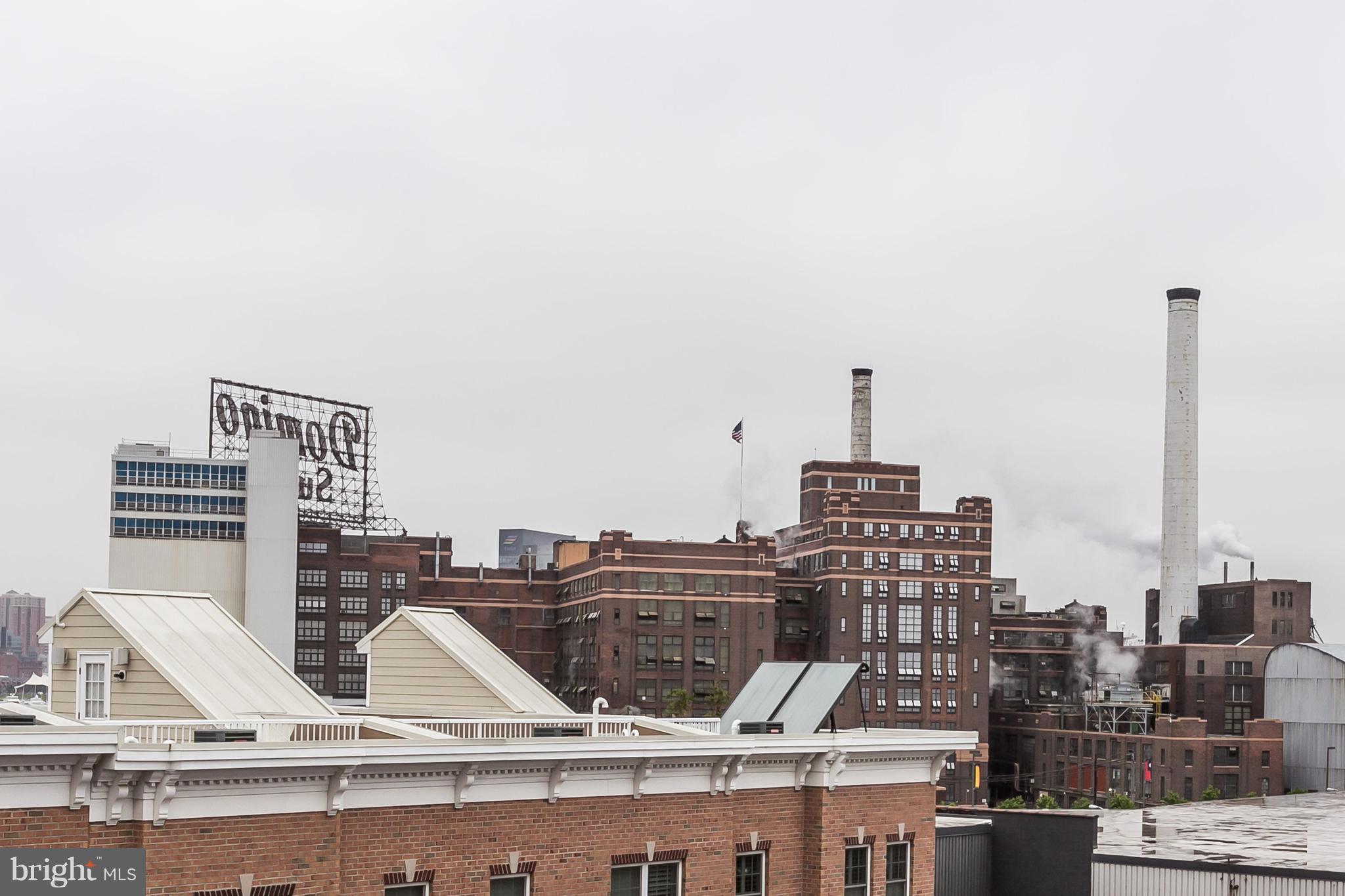 LOCUST POINT - Residential