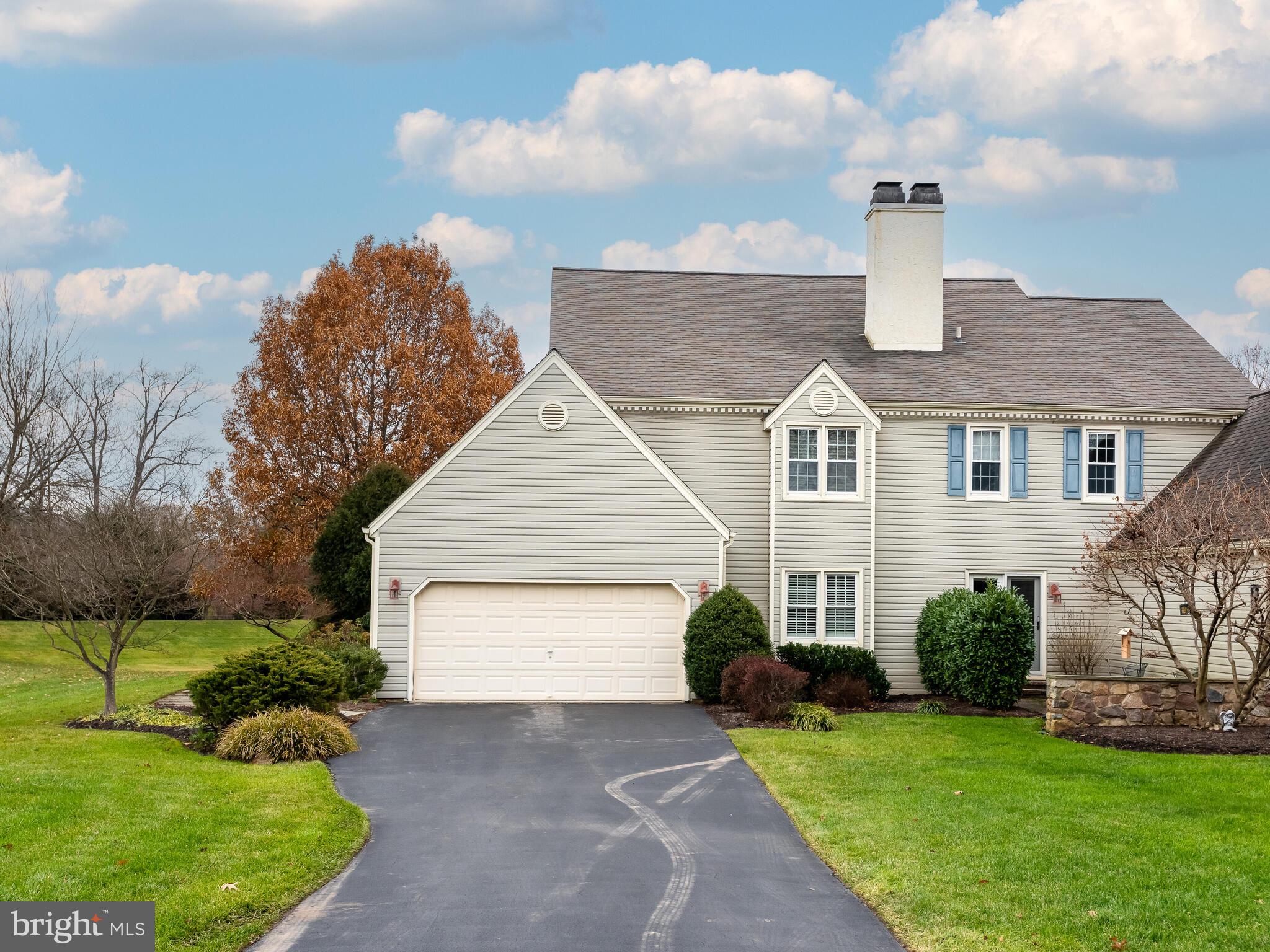 TWIN HILLS - Residential Lease