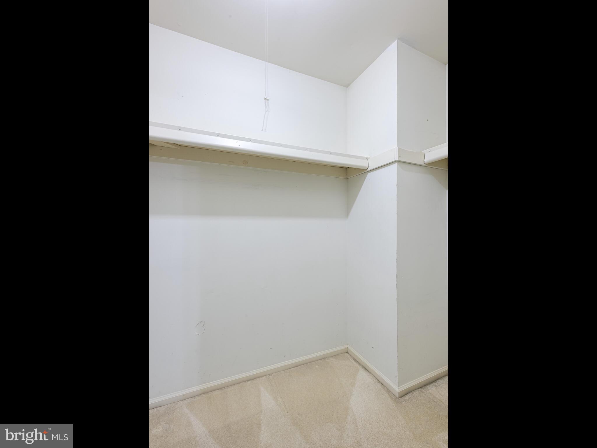 TWIN HILLS - Residential Lease