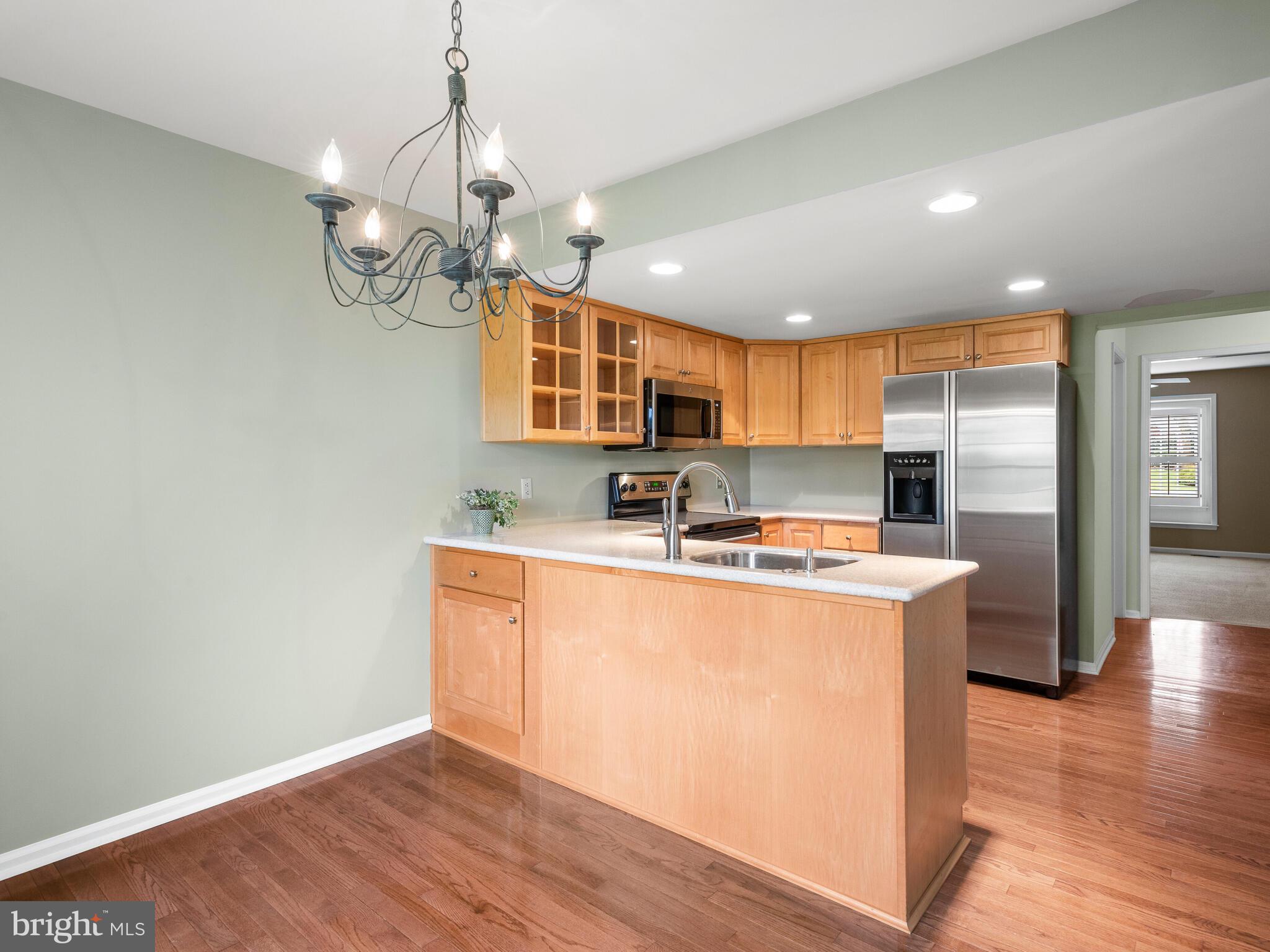 TWIN HILLS - Residential Lease