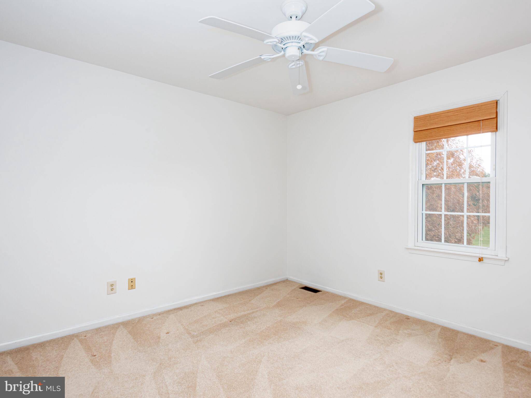 TWIN HILLS - Residential Lease