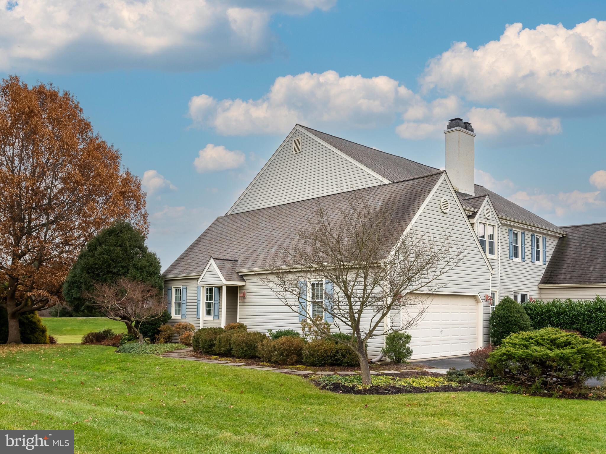 TWIN HILLS - Residential Lease