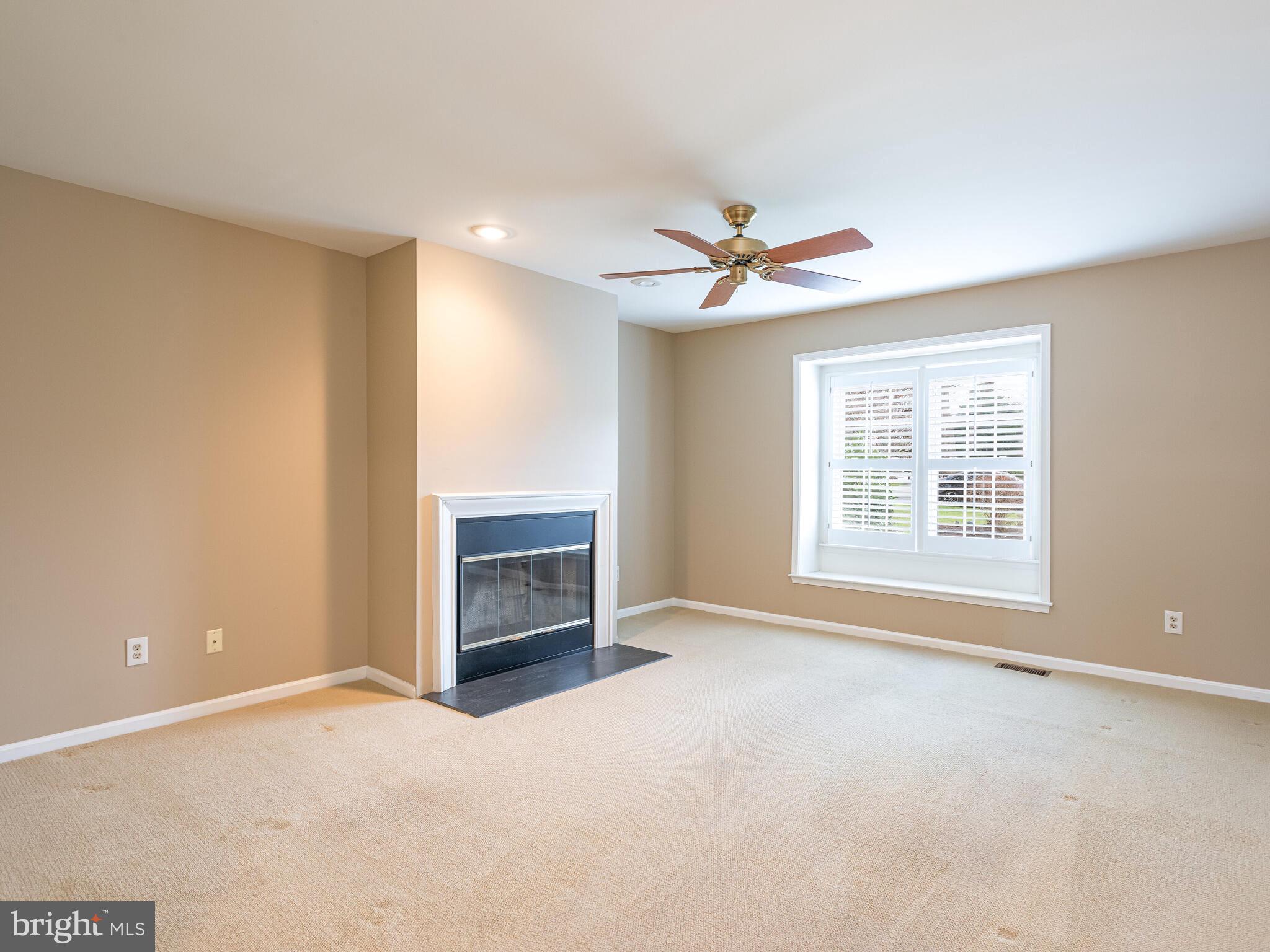 TWIN HILLS - Residential Lease