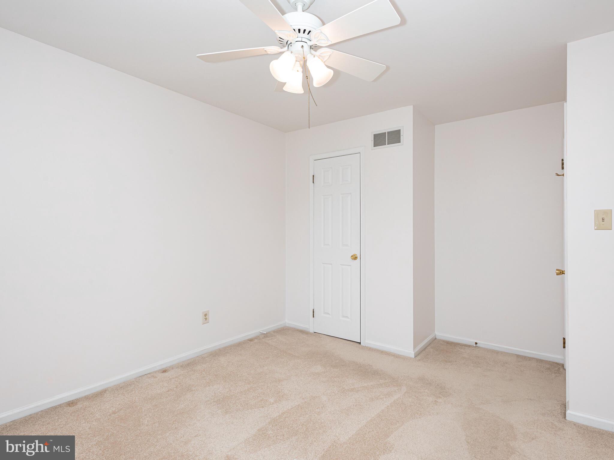 TWIN HILLS - Residential Lease