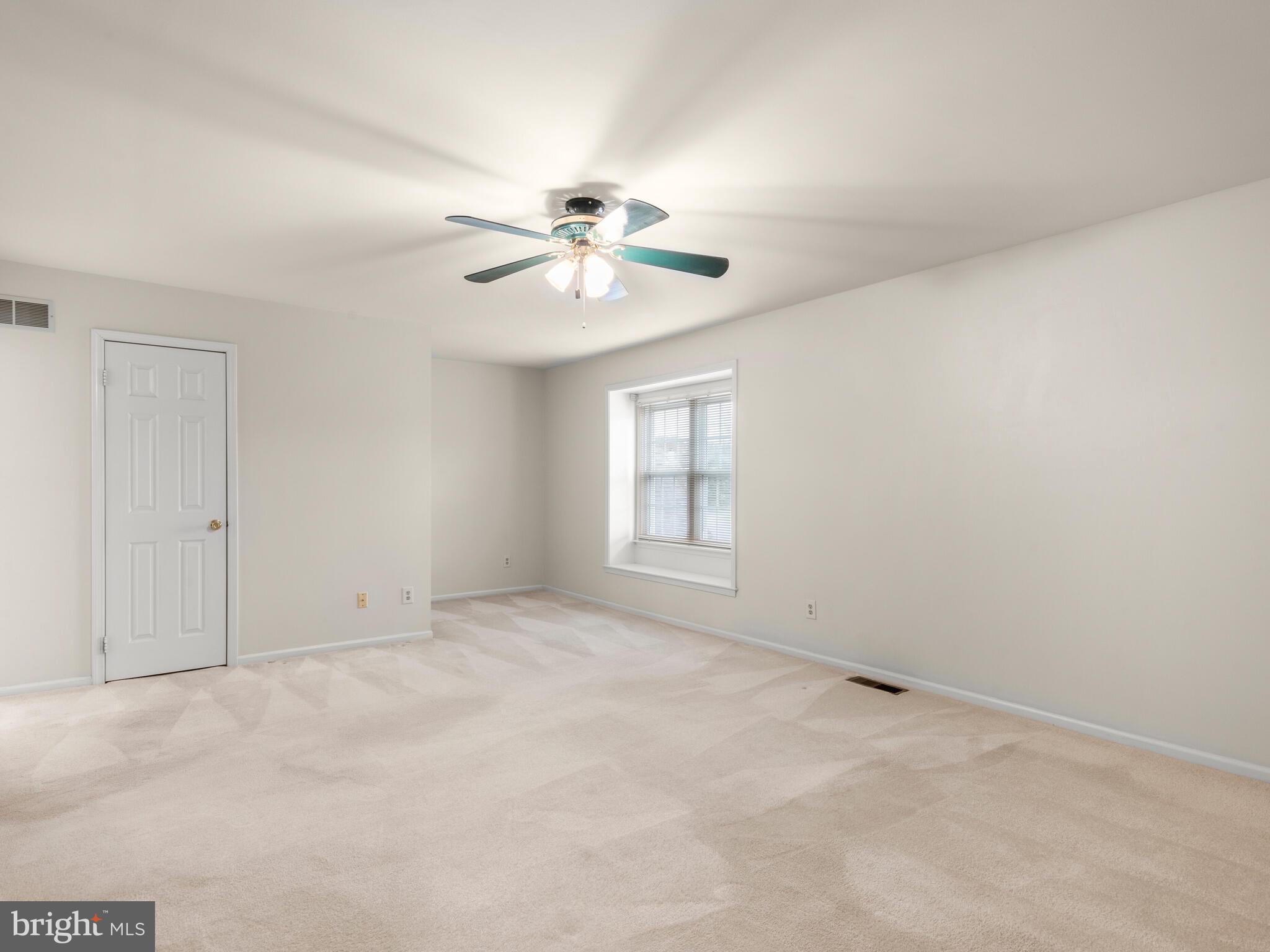 TWIN HILLS - Residential Lease