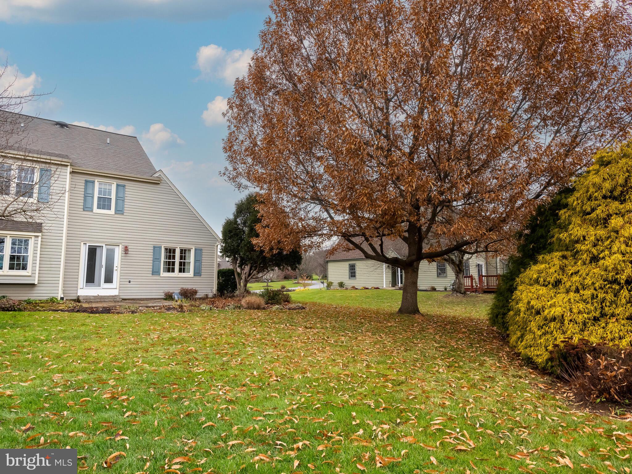 TWIN HILLS - Residential Lease