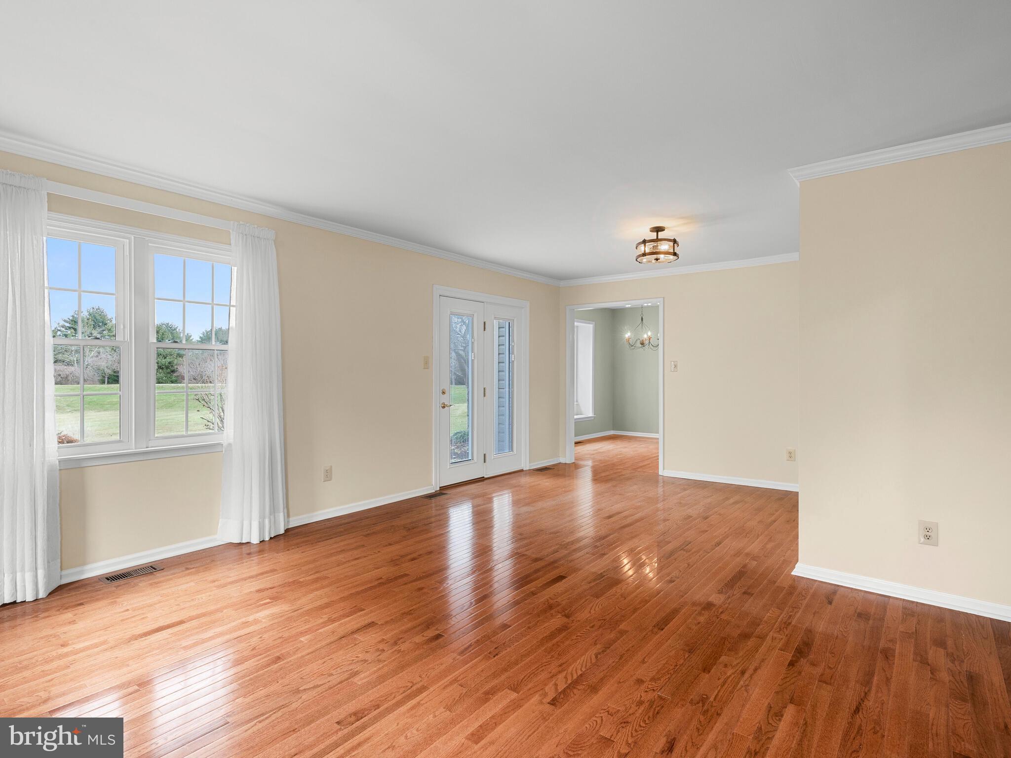 TWIN HILLS - Residential Lease